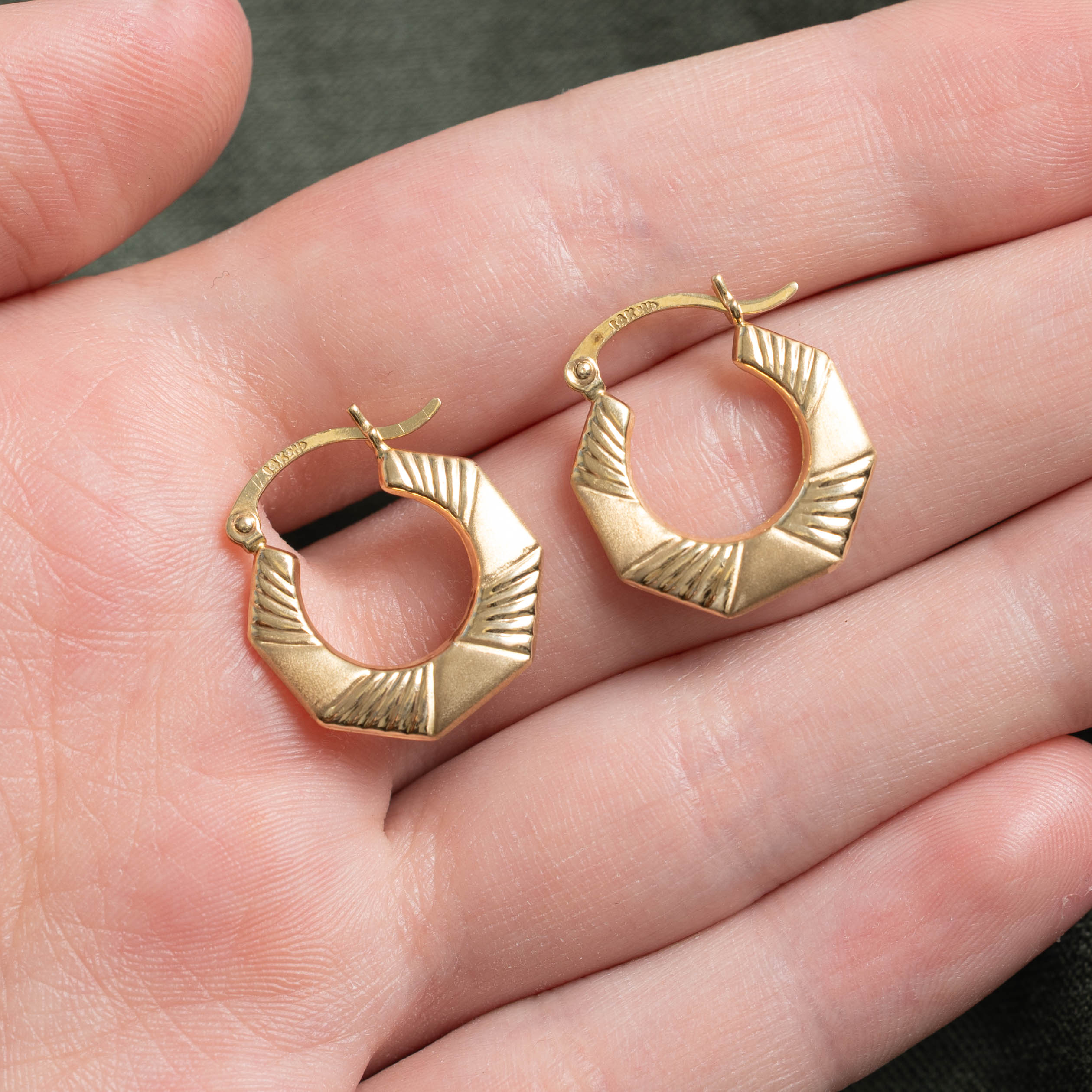 14k Geometric Fluted Hoop Earrings