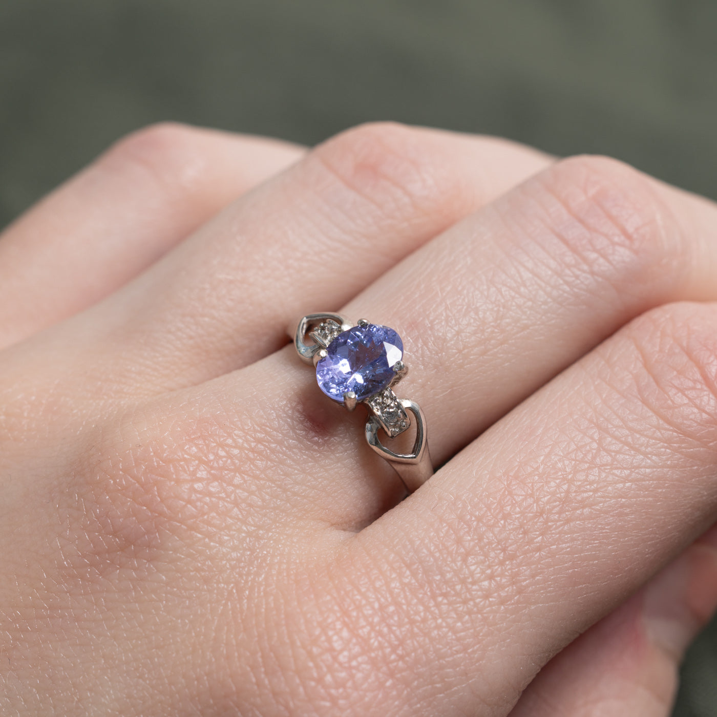 Oval Cut Tanzanite & Diamond Ring | 1.4ct, 0.02ctw | SZ 7.5 |