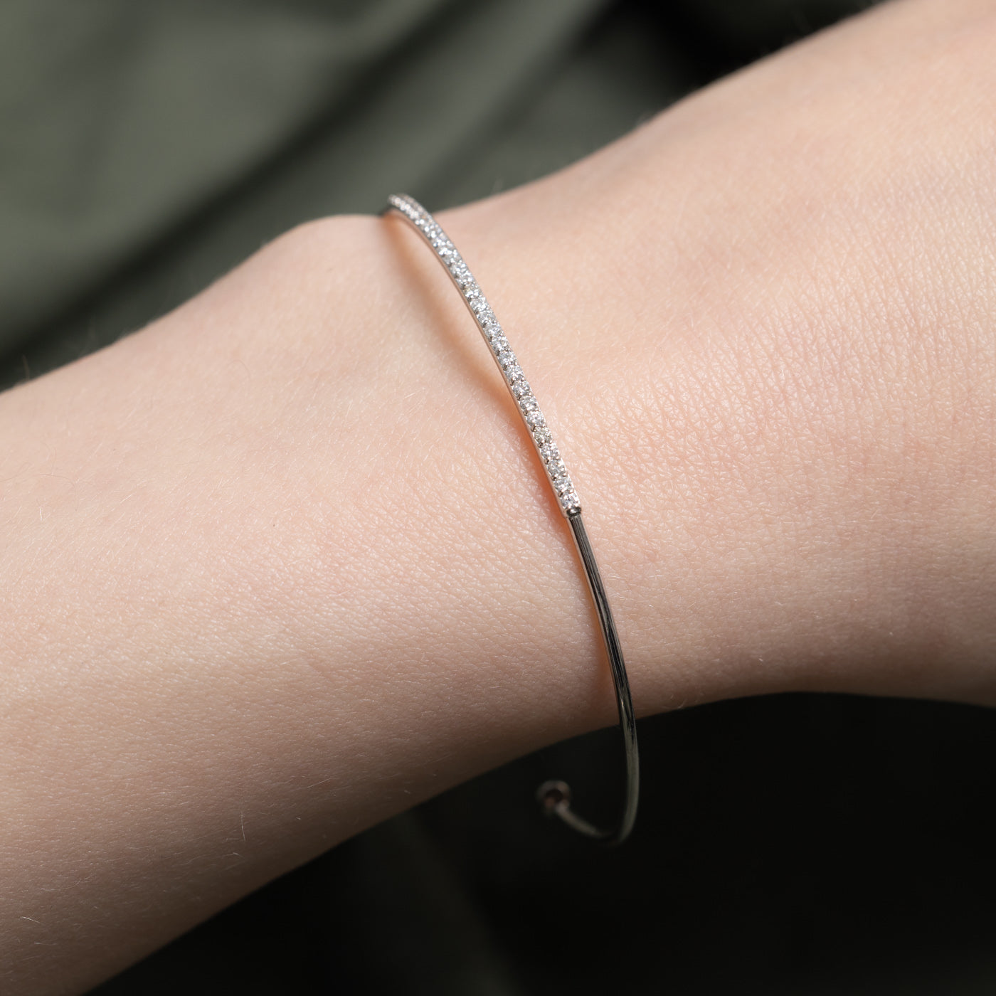 18k White Gold Semi Eternity Diamond Cuff | 0.29ctw | 5.75"