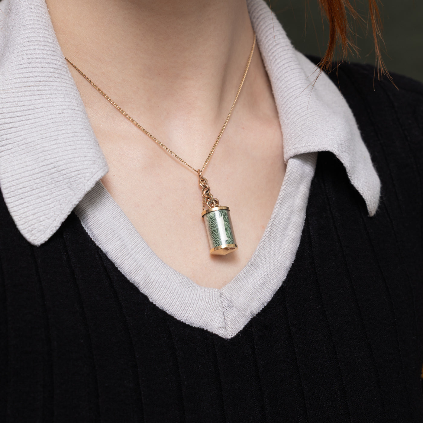 1976 London 9k Yellow Gold Rolled Banknote Charm