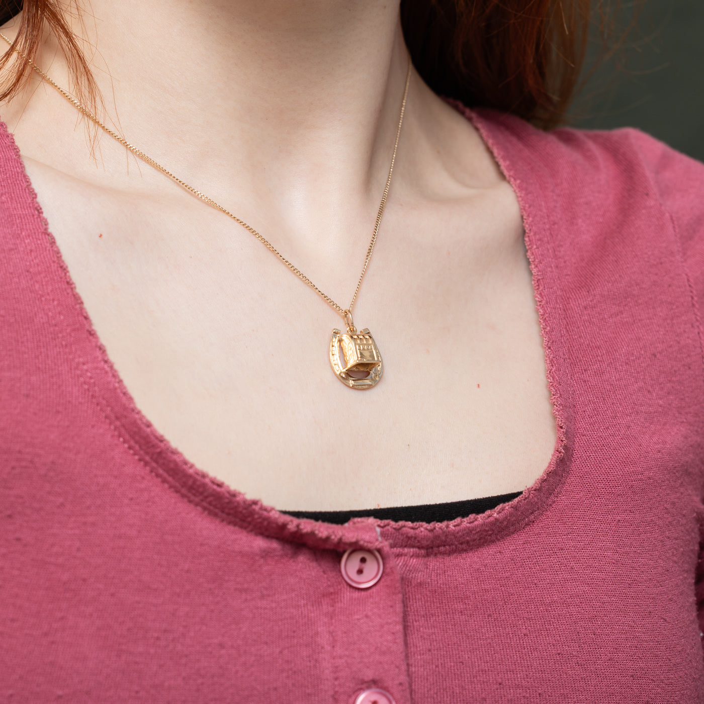 10k Yellow Gold Slot Machine & Horseshoe Charm