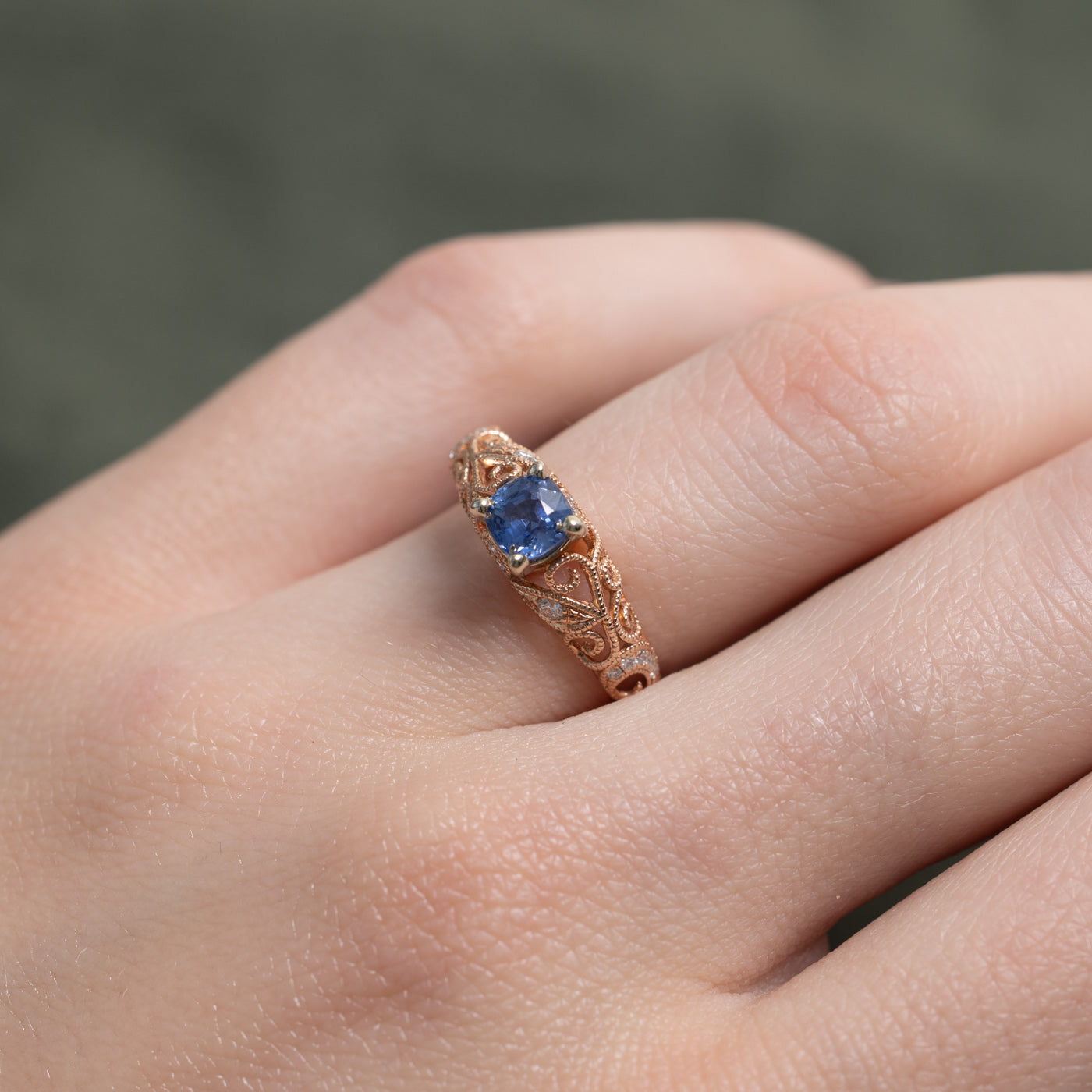 Synthetic Sapphire & Diamond Ornate Ring | 0.35ct, 0.1ctw | SZ 5.25 |
