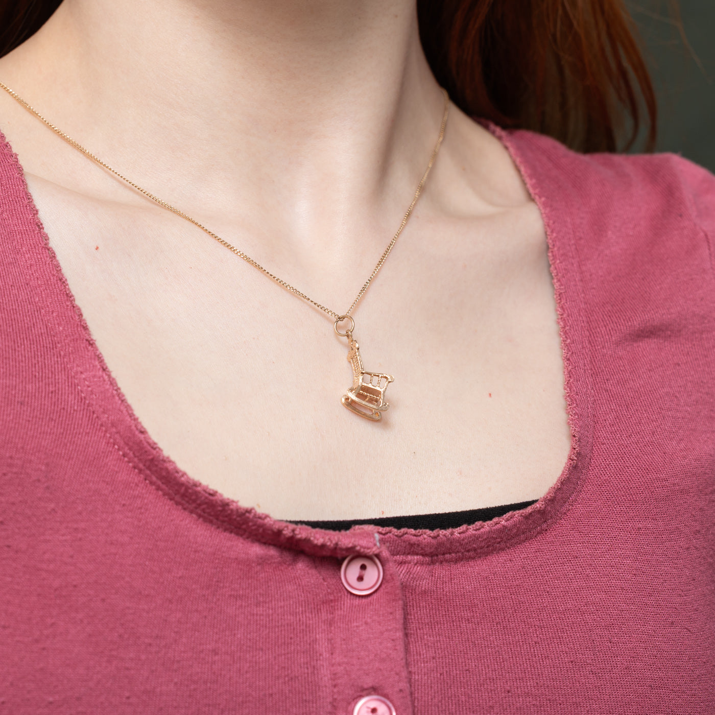 1977 London 9k Yellow Gold Rocking Chair Charm