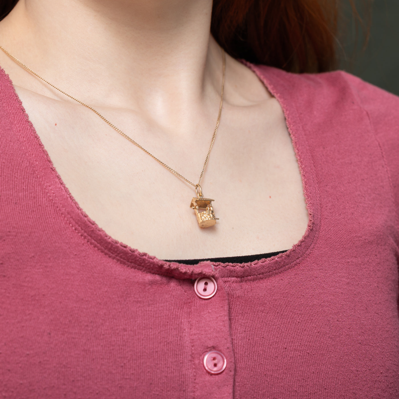 Breloque puits à souhaits en or jaune 10 carats