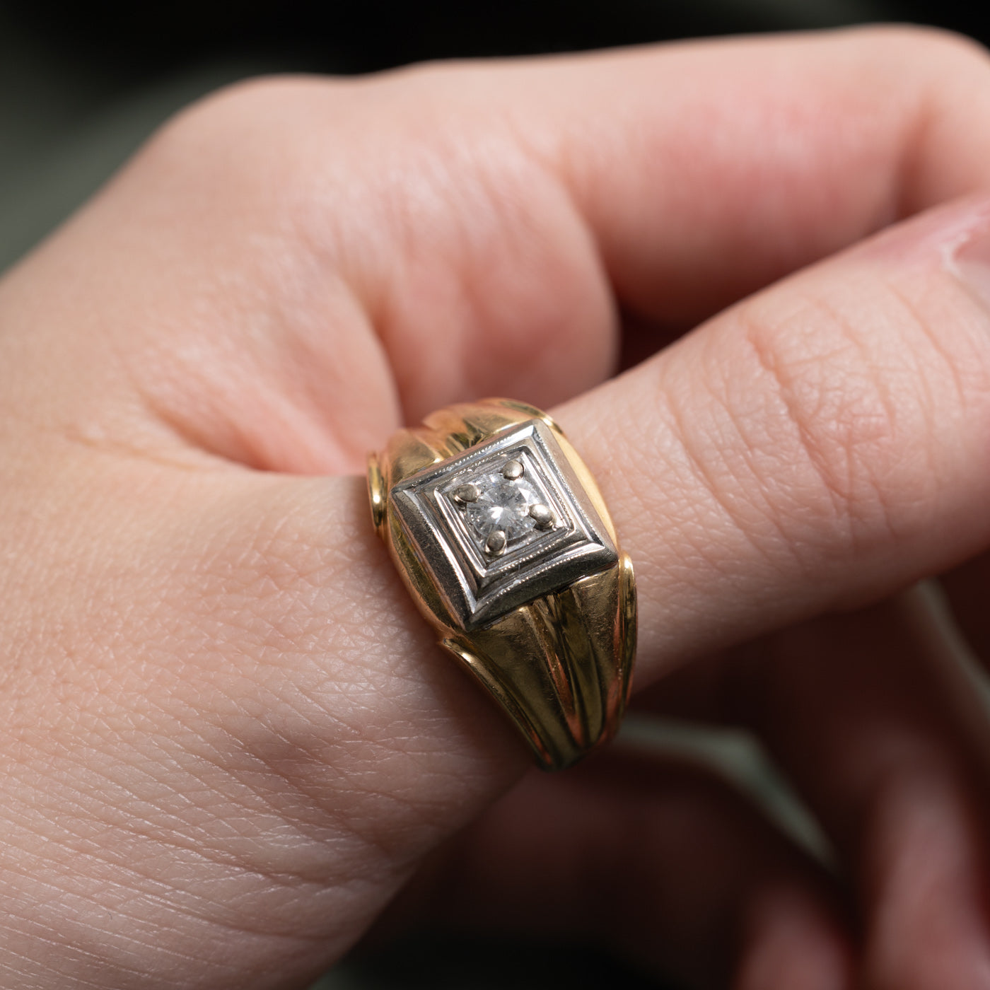 Two Tone Gold Diamond Grooved Statement Ring | 0.3ct | SZ 10.25 |