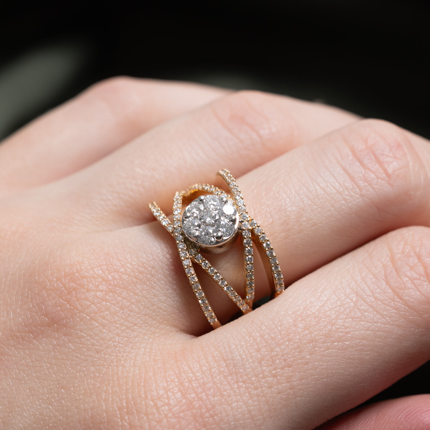 Diamond Cluster Double Crossover Ring | 0.95ctw | SZ 7.5 |