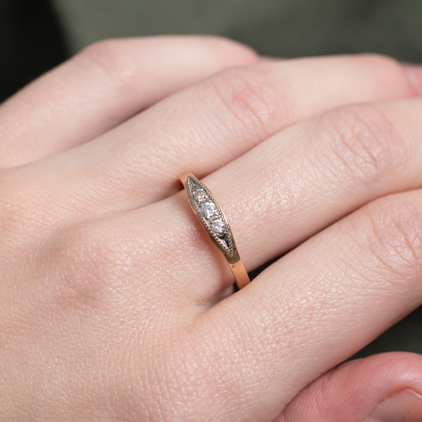 Bague ukrainienne trois diamants taille marquise de 1997 | 0,12 ct au total | Taille 8,75 |