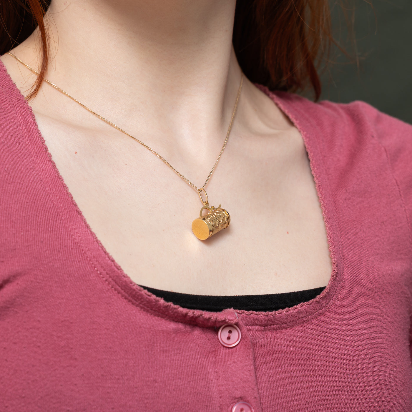 18k Yellow Gold Scrollwork Beer Stein Charm