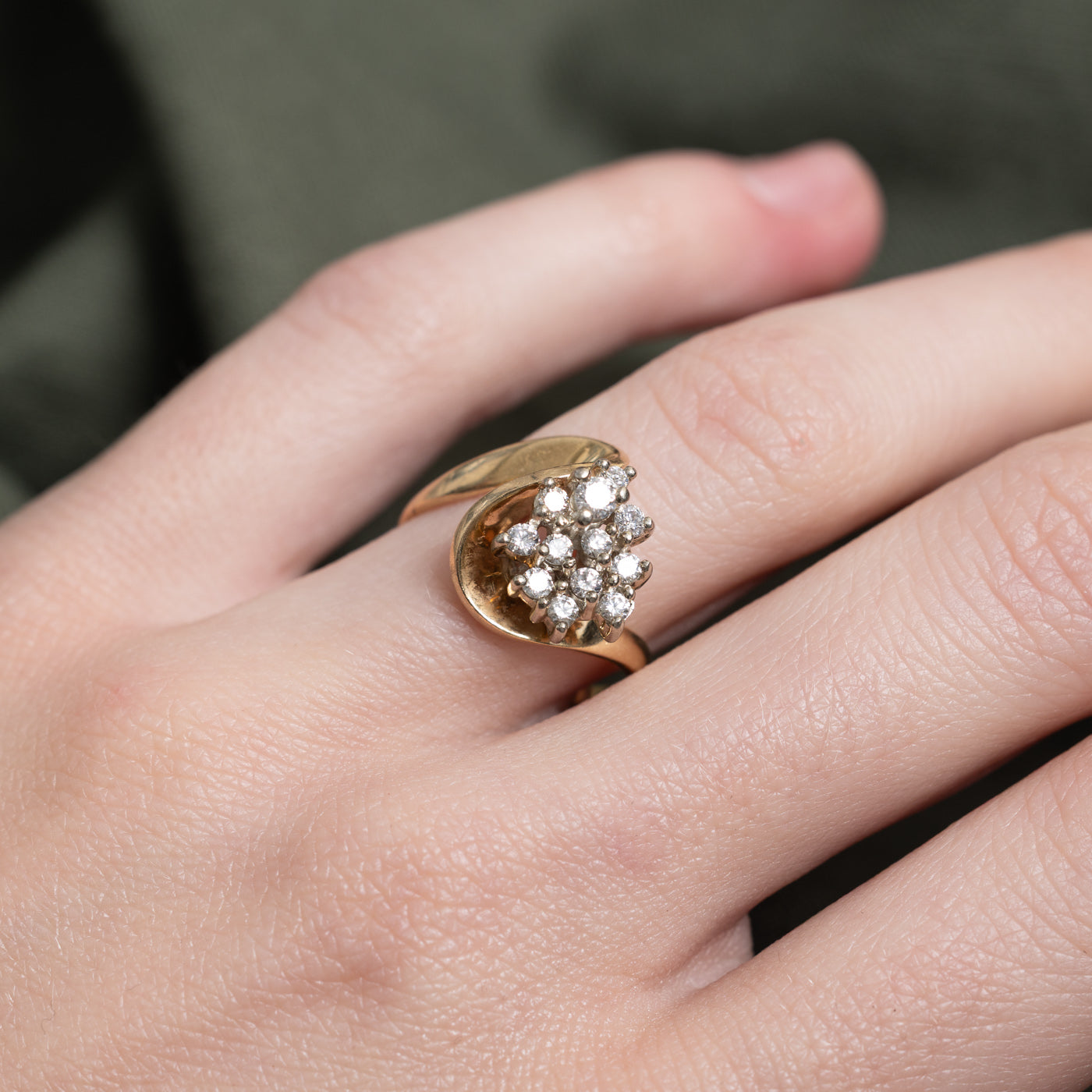 'Orange Blossom' Diamond Cluster Swirl Ring | 0.3ctw | SZ 6.5 |