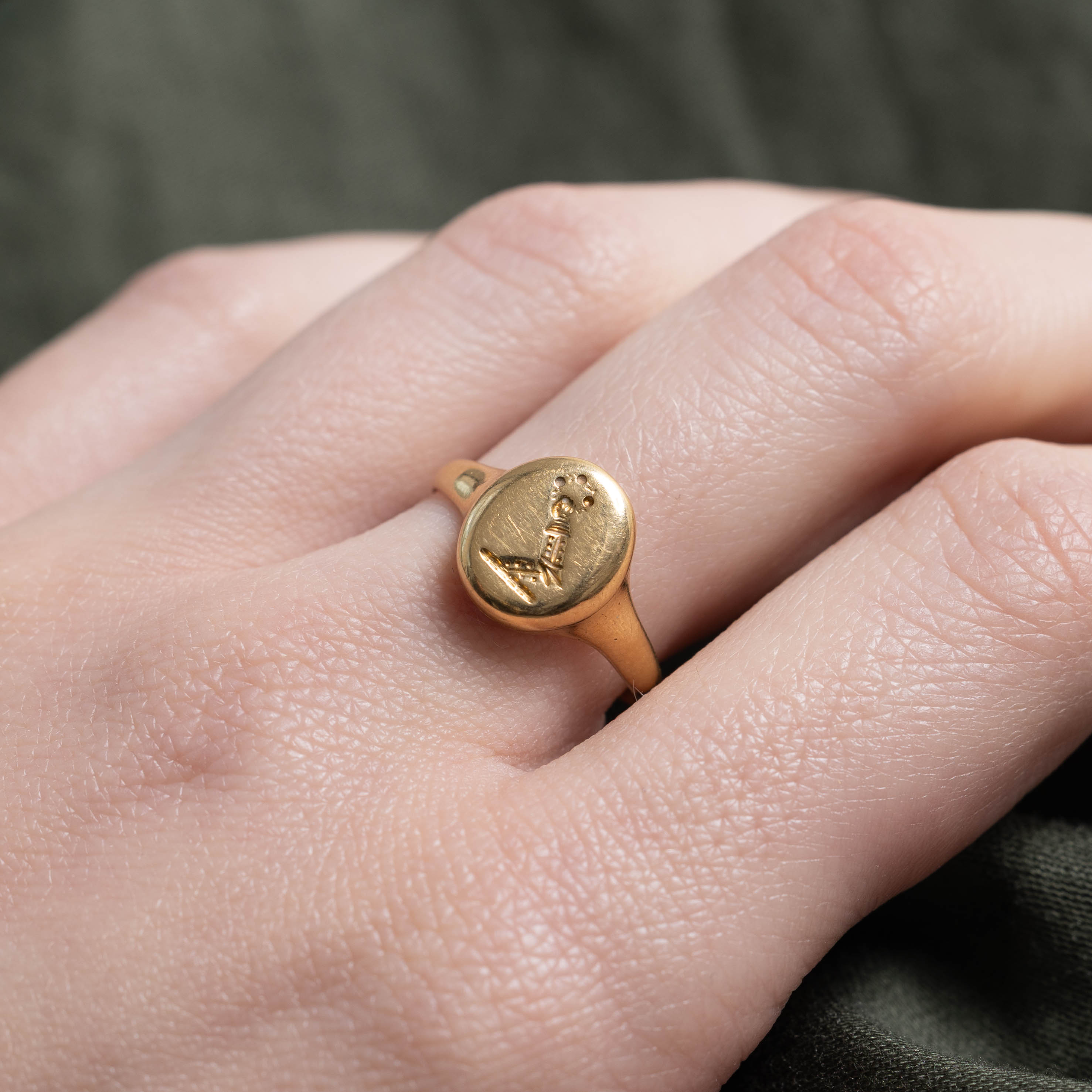 1915 Birmingham 18k Engraved Signet Ring | SZ 7