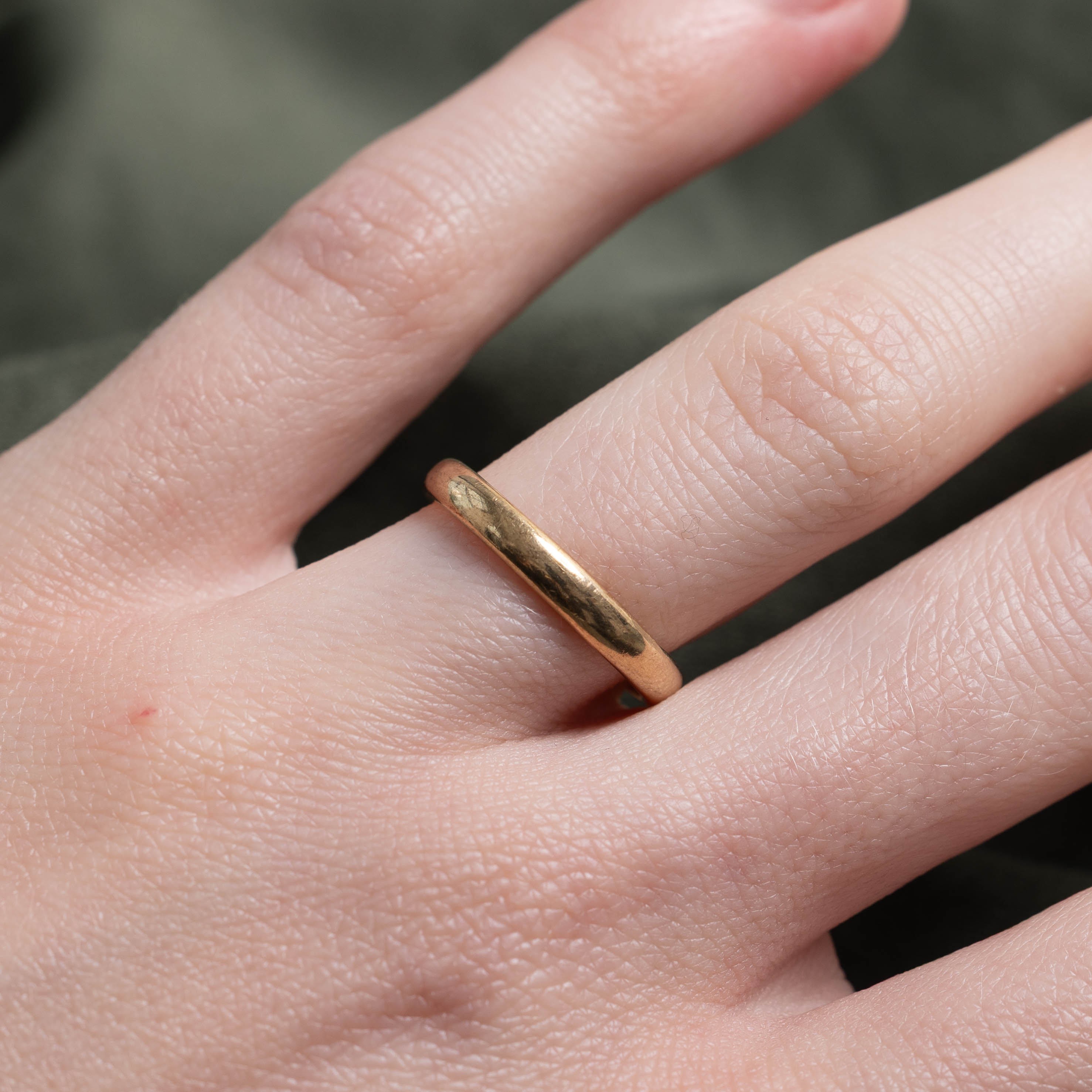 1942 London UK Wartime Utility Wedding Band | 2.95mm | SZ 5.5