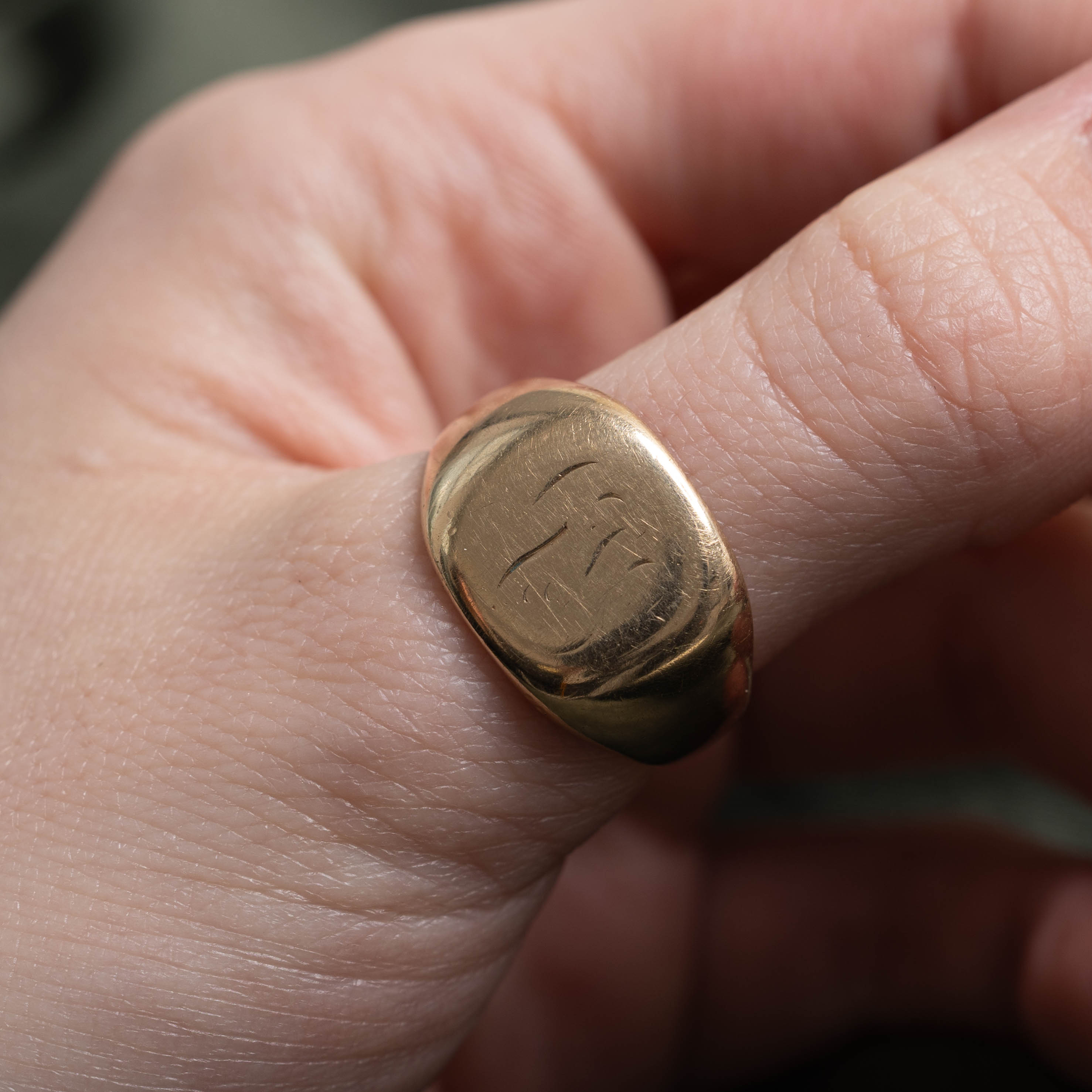 ‘Birks’ 14k Plain Signet Dome Ring | SZ 9.5