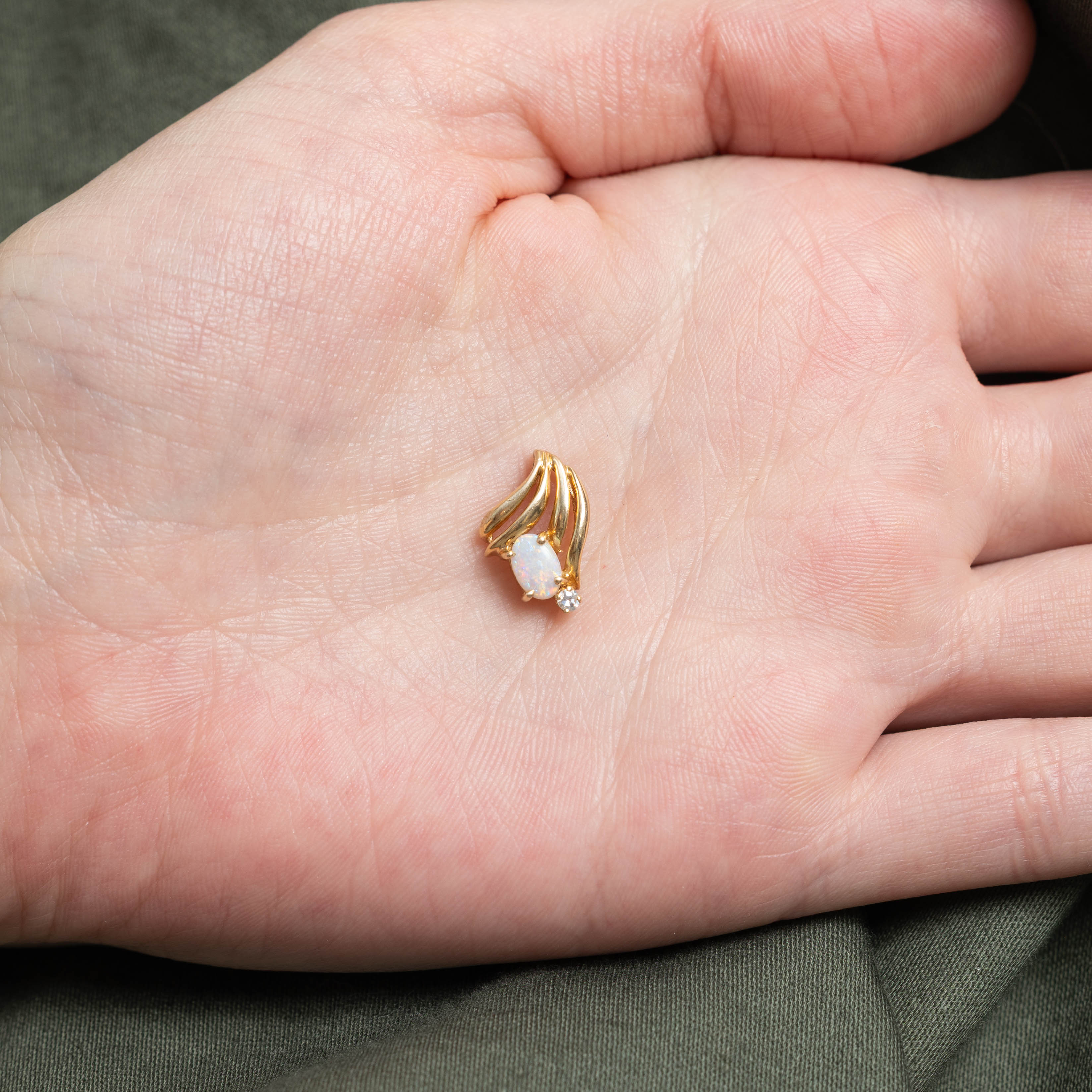 14k Opal & Diamond Grooved Pendant