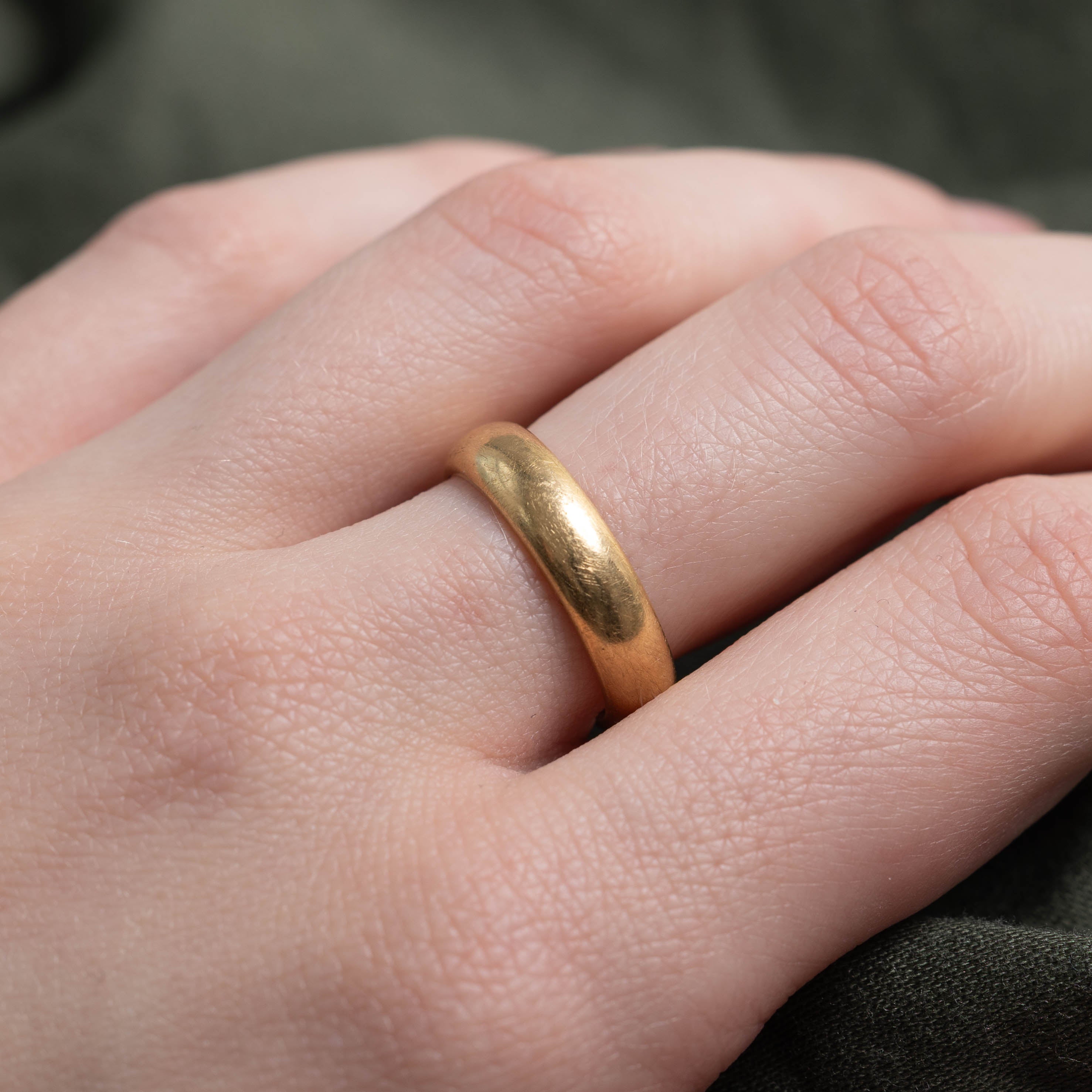 18k Yellow Gold Plain Band | 4.80mm | SZ 6.25
