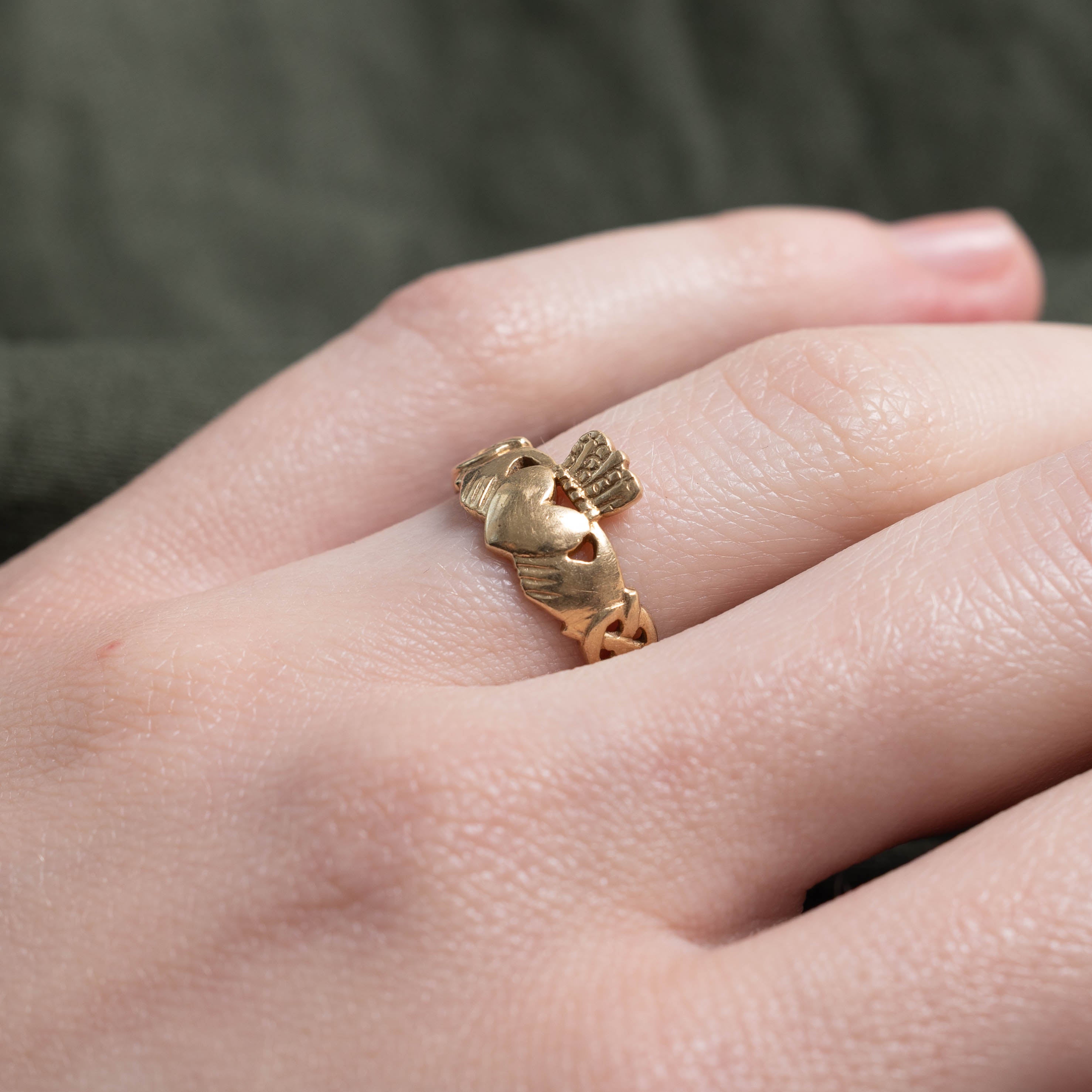 1998 Dublin Claddagh Openwork Ring | SZ 5.25