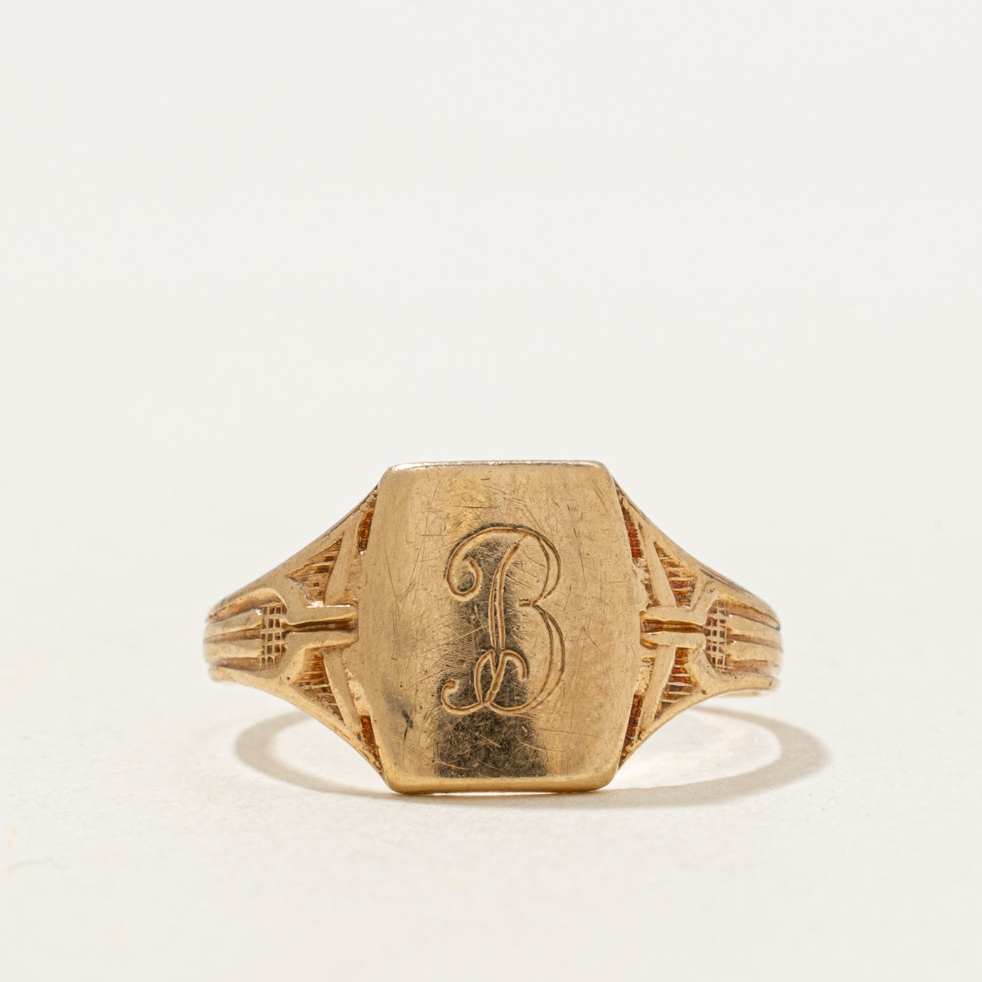 Bague chevalière initiale « B » en or jaune 10 carats | Taille 4.0 |