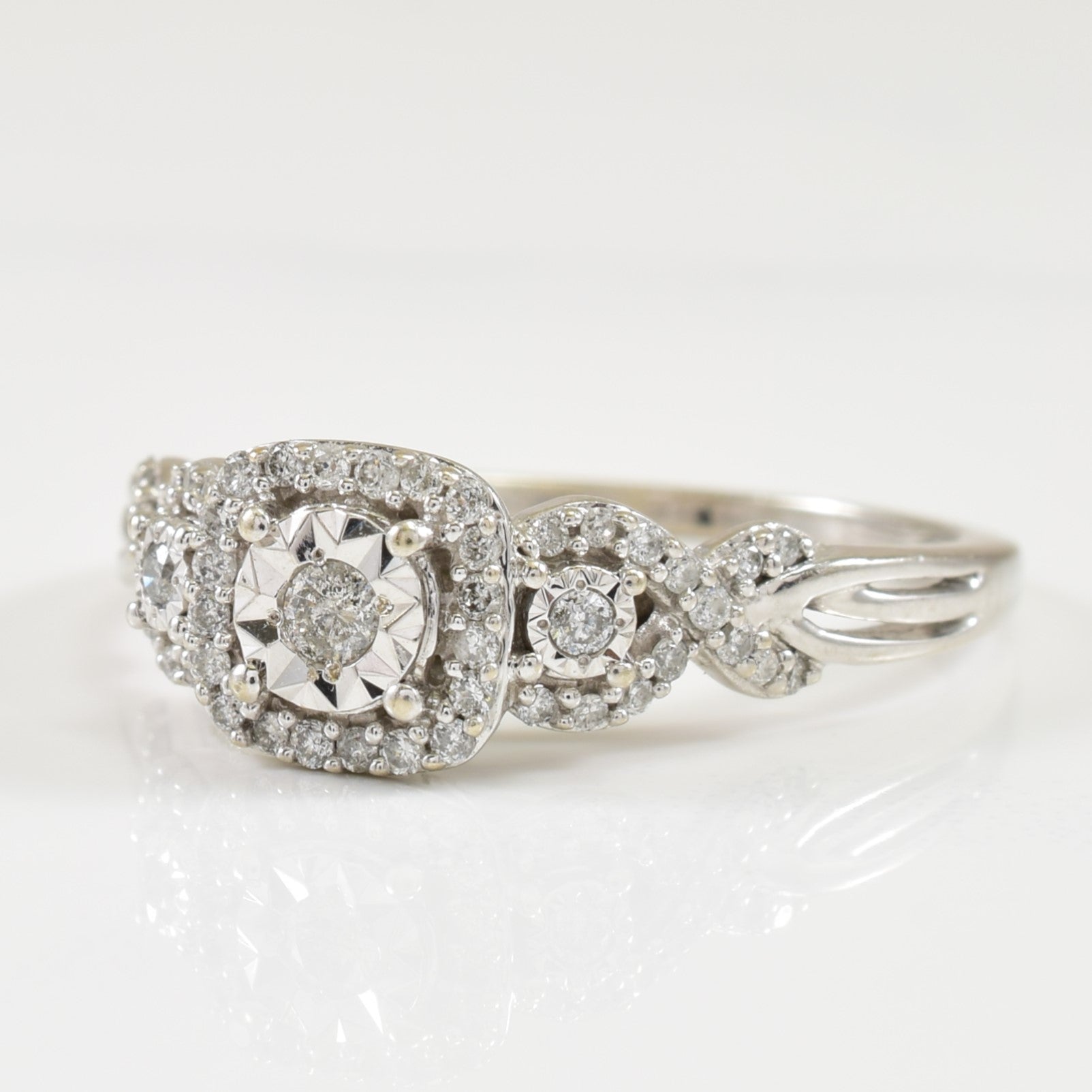 "Past, Present, Future" Diamond Ring | 0.20ctw | SZ 8 | - 100 Ways