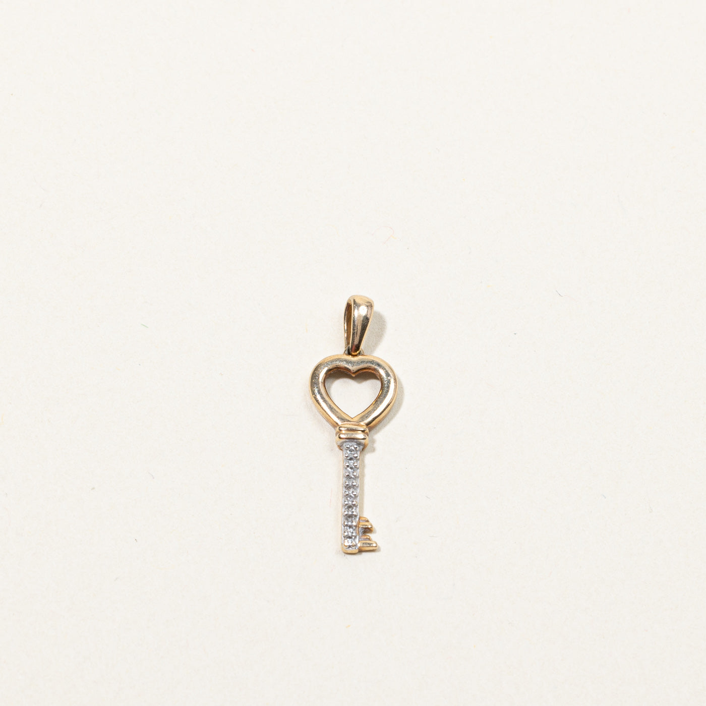 Diamond Key Pendant | 0.02ctw |