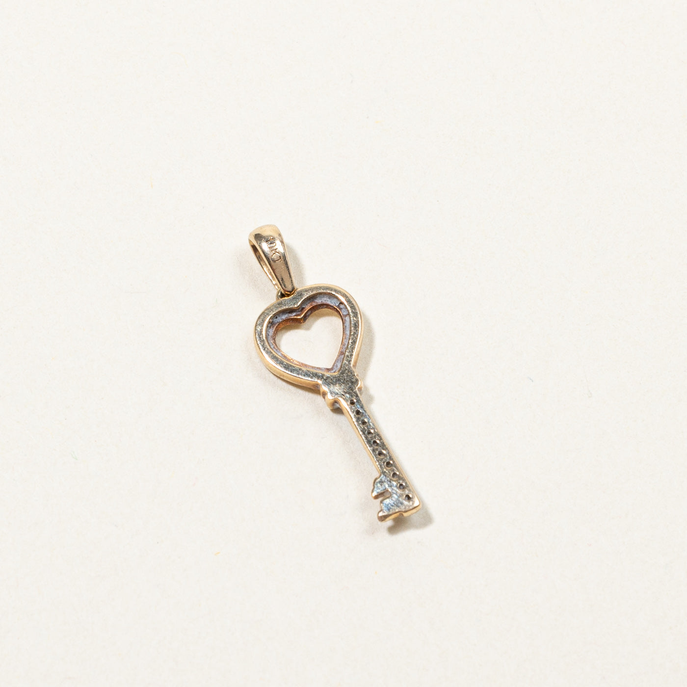 Diamond Key Pendant | 0.02ctw |