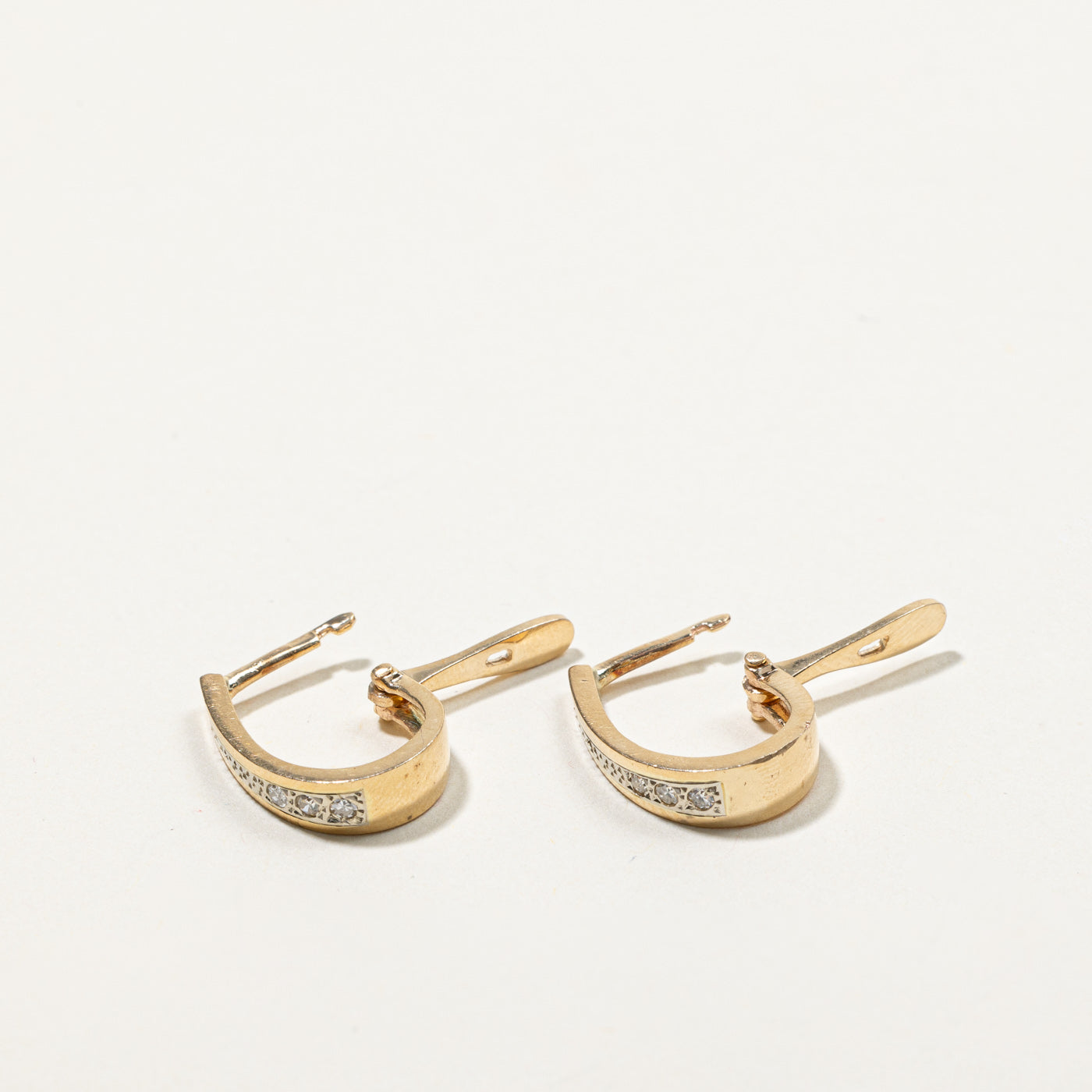 Diamond Huggie Earrings | 0.06ctw |