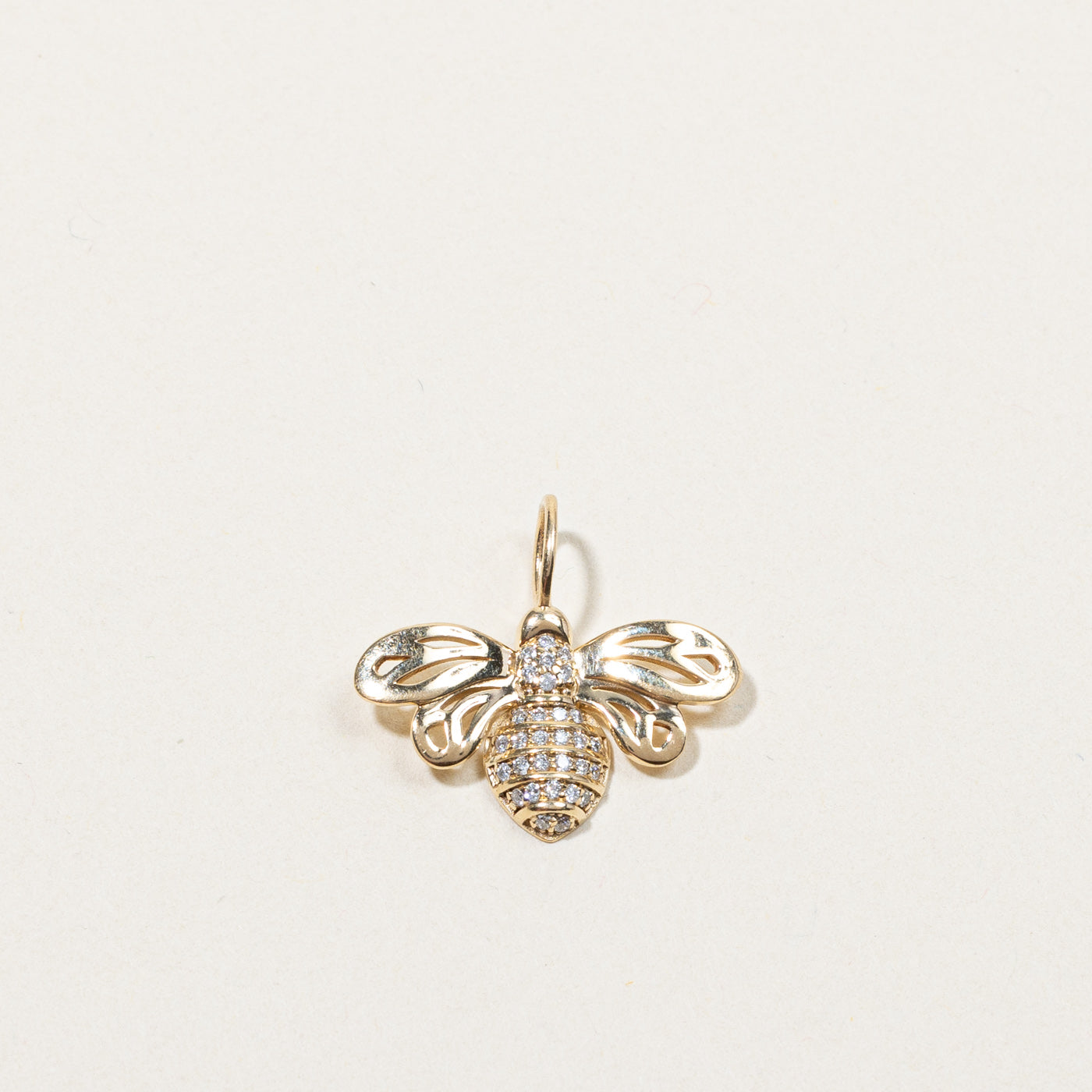 Cluster Diamond Bee Pendant | 0.08ctw |