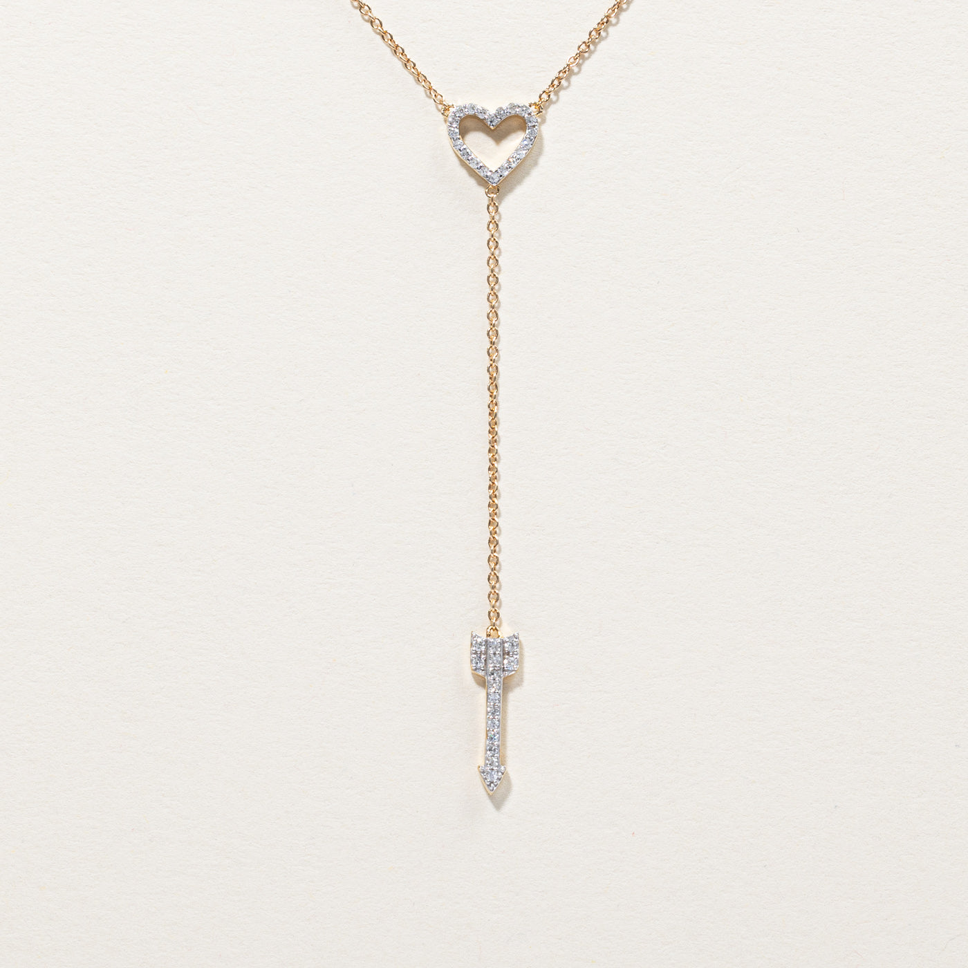 Collier pendentif cœur et flèche en diamant | 0,10 ct | 40,6 cm (16 po) 