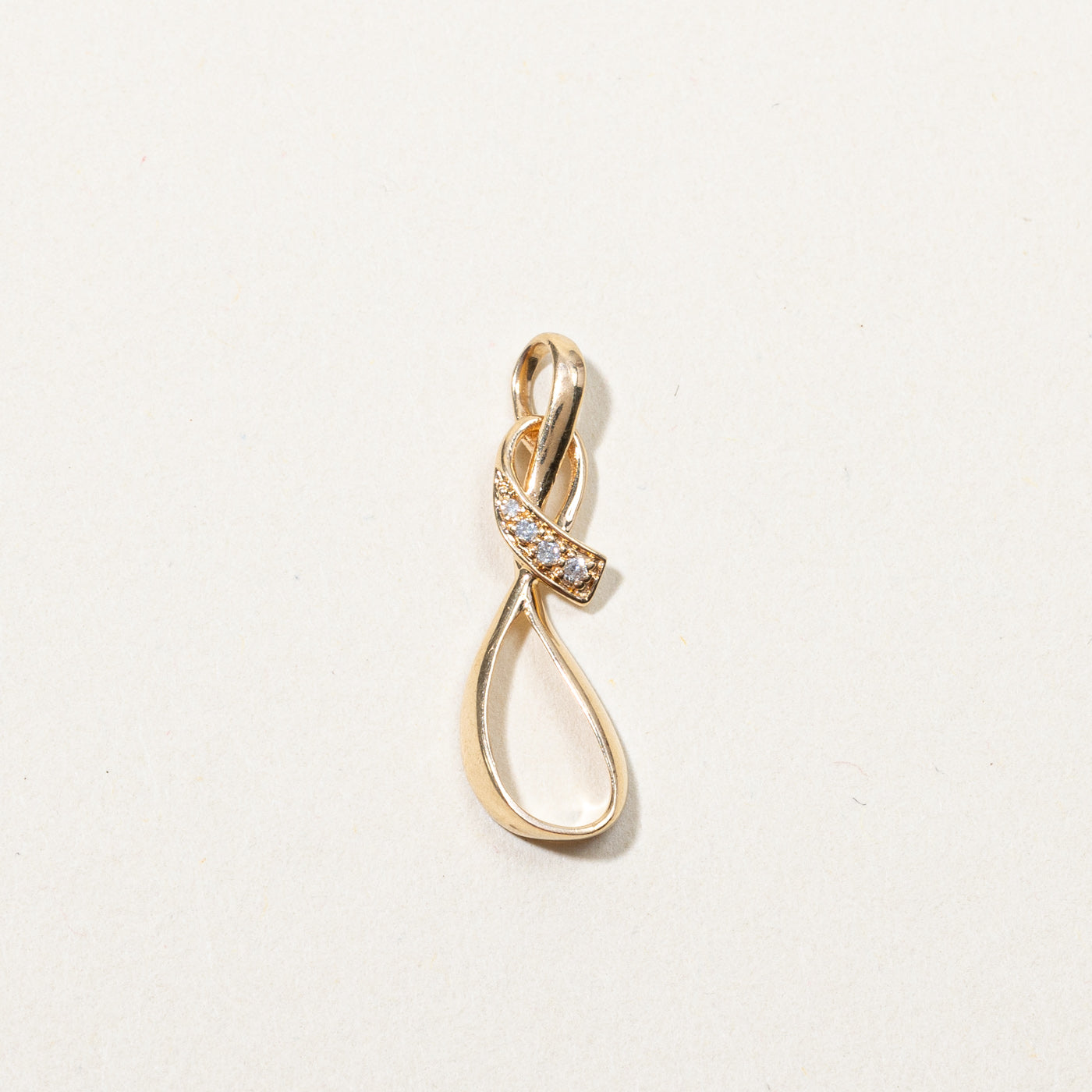 Diamond Drop Pendant | 0.03ct |