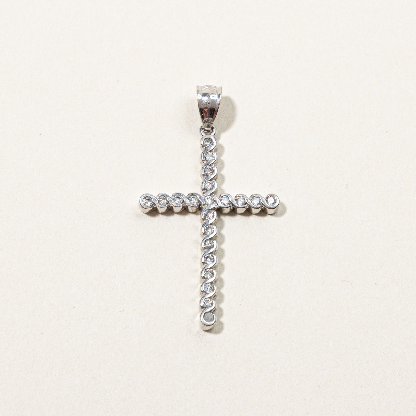 Diamond Cross Pendant | 0.21ctw |