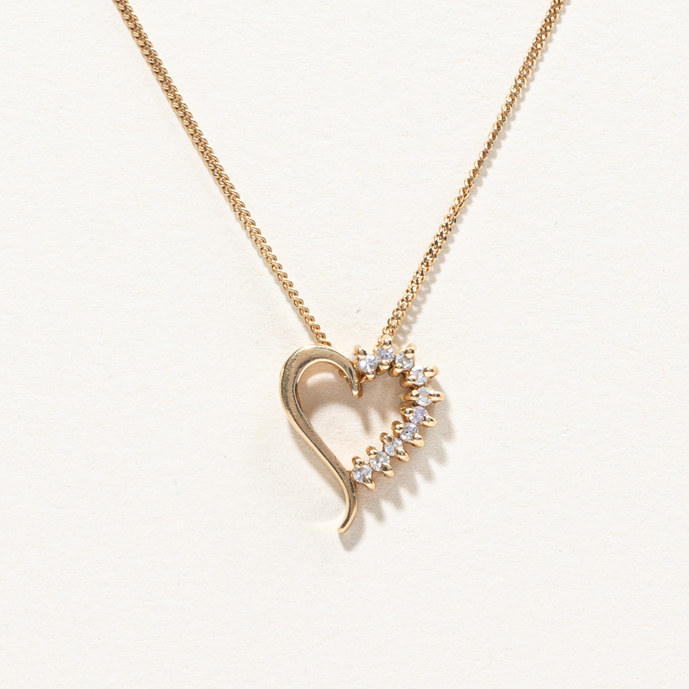 Diamond Heart Pendant Necklace | 0.10ctw | 16"|