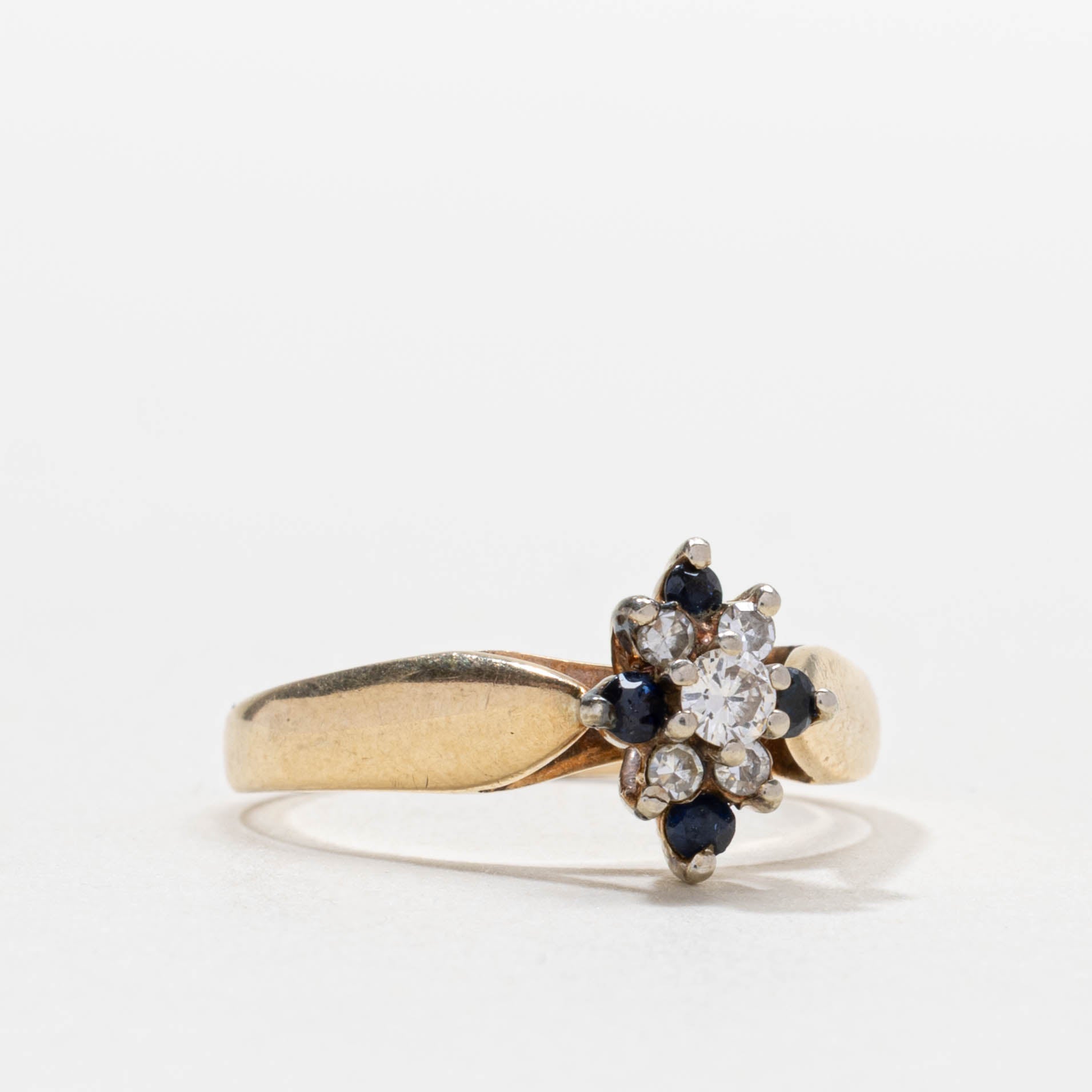 14k Sapphire & Diamond Petal Cluster Ring | SZ 7.25