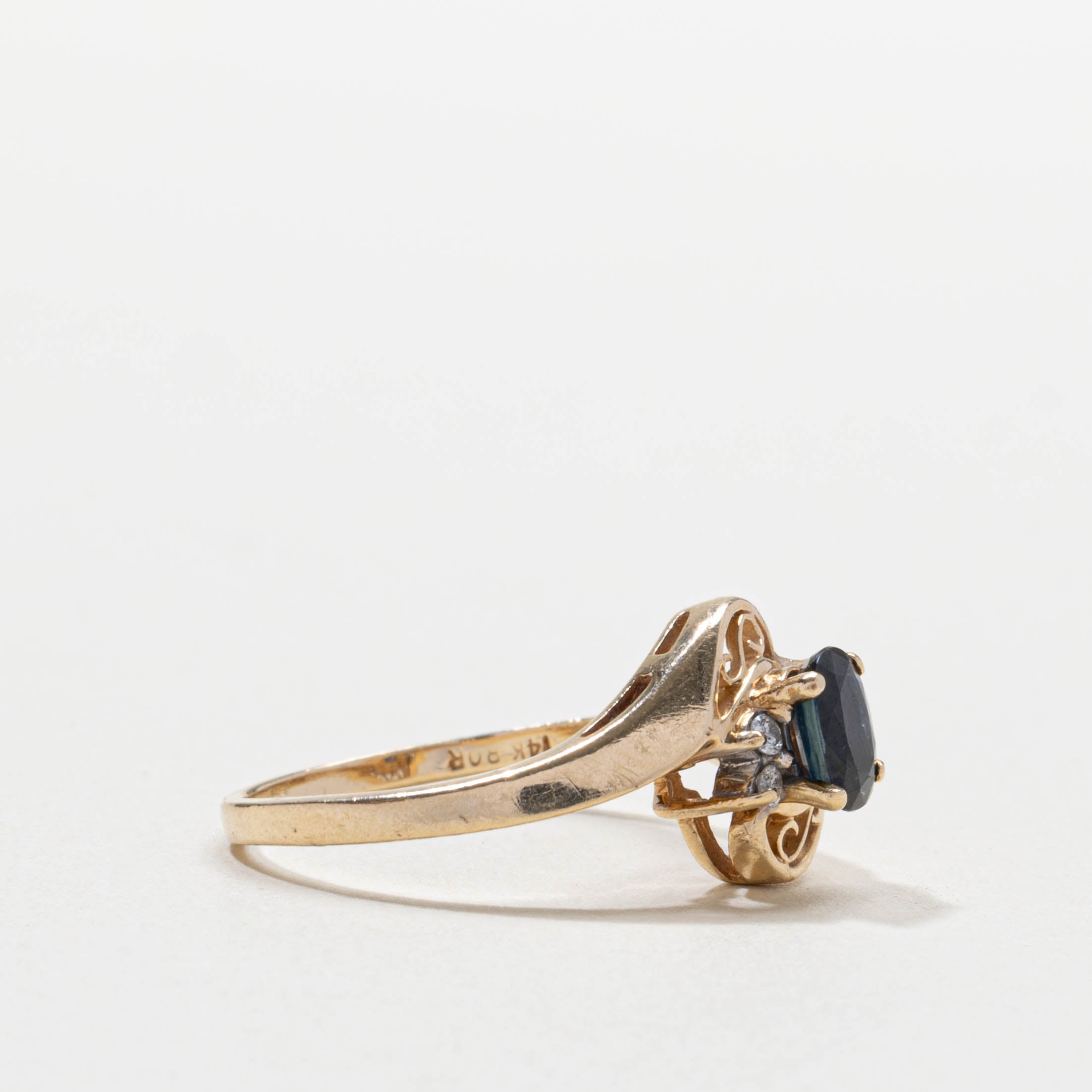 14k Sapphire & Diamond Scrollwork Bypass Ring | SZ 7.75