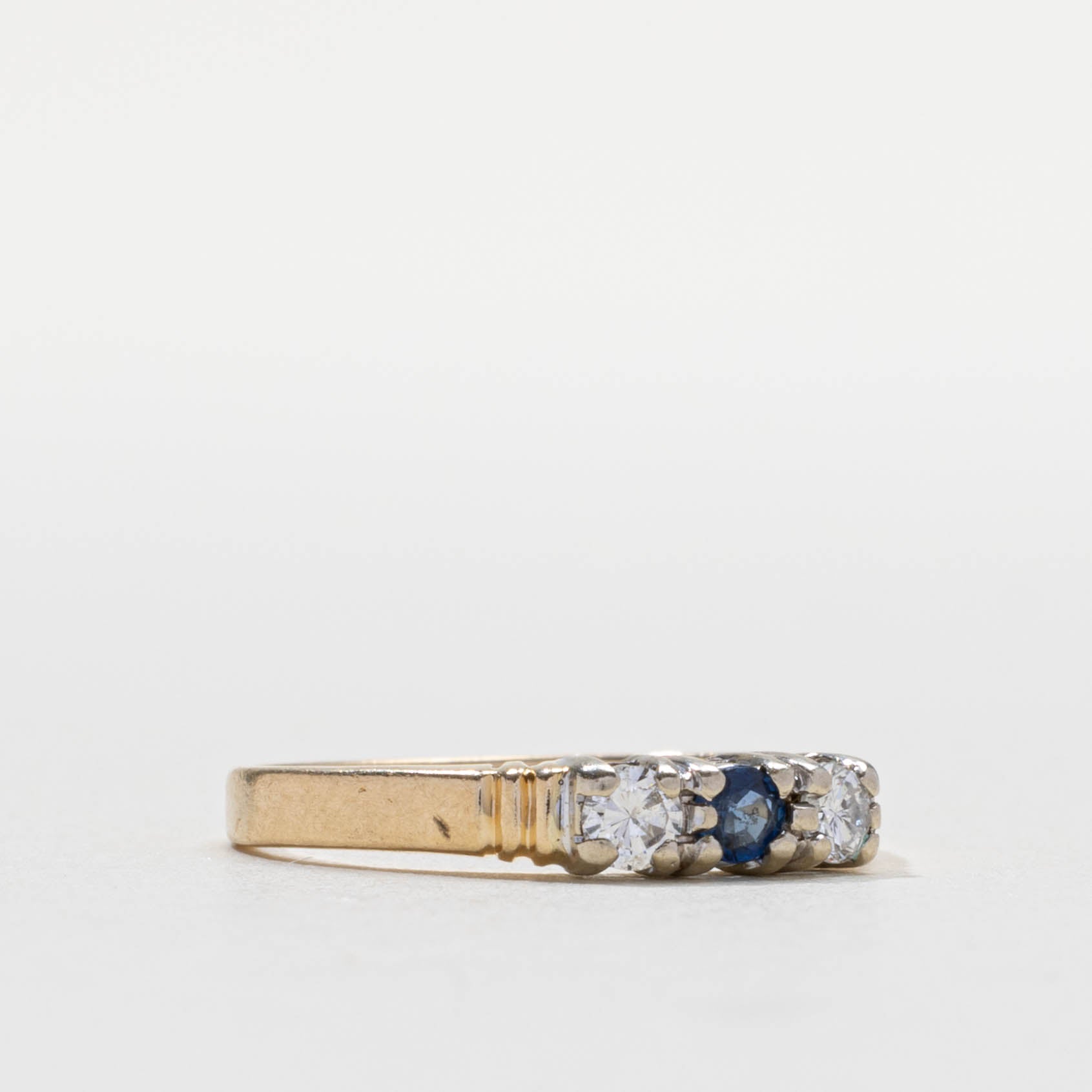 14k Three Stone Sapphire & Diamond Ring | SZ 5.25