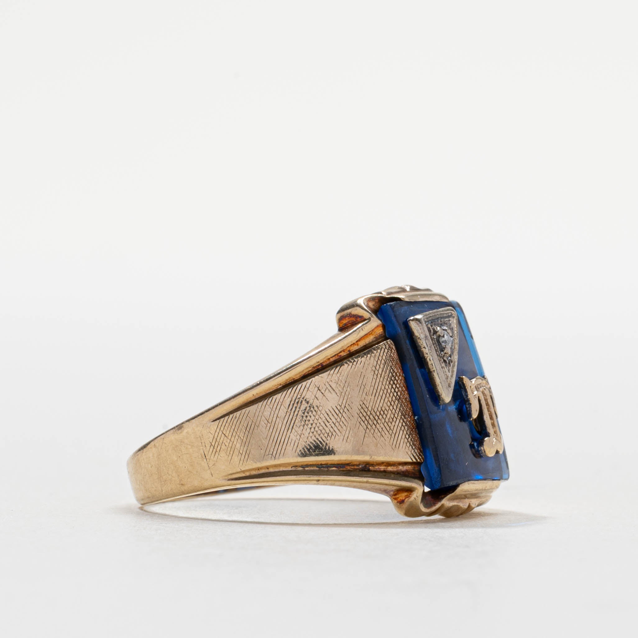 10k Synthetic Spinel & Diamond "T" Initial Ring | SZ 9.5