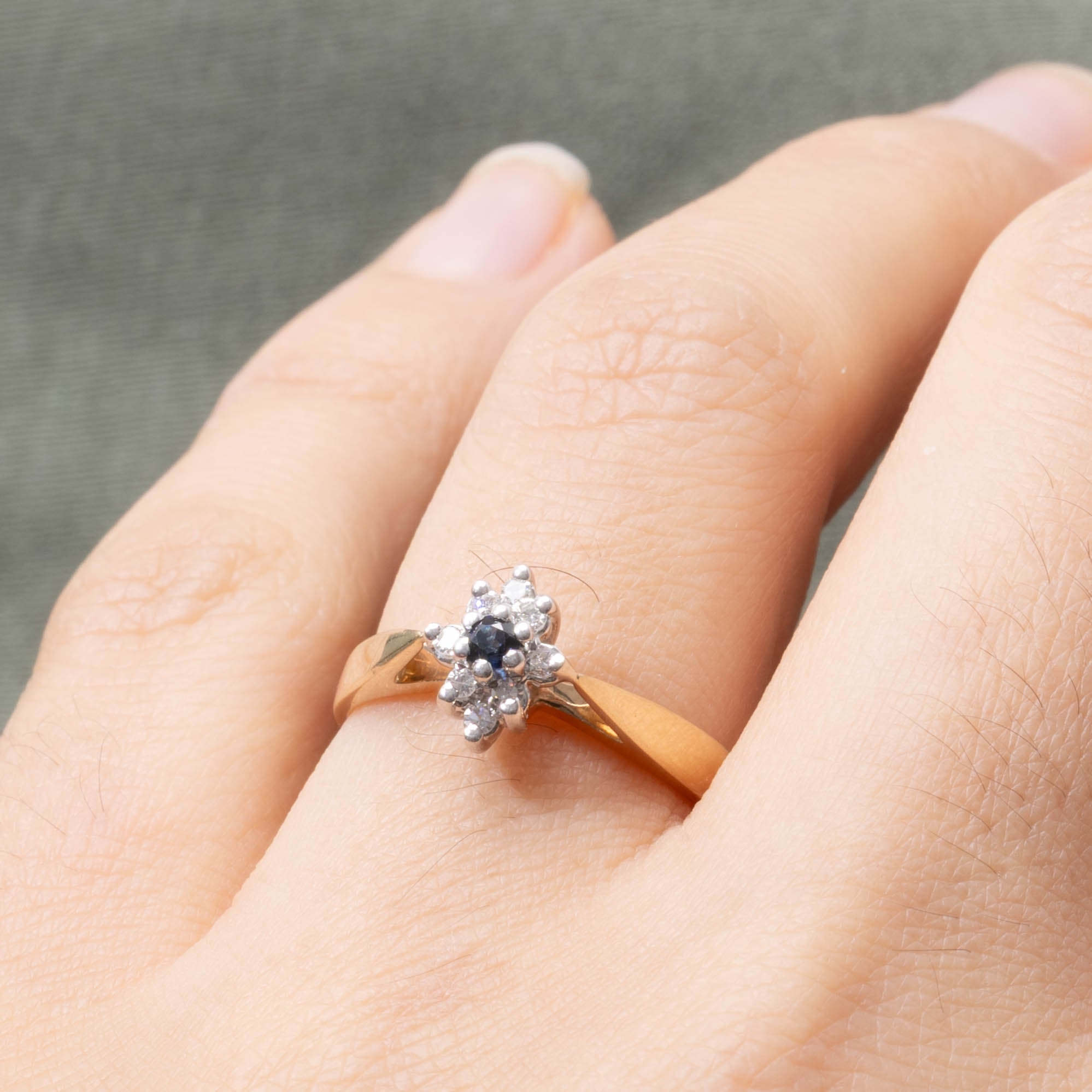 14k Sapphire & Diamond Petal Cluster Ring | SZ 6.25