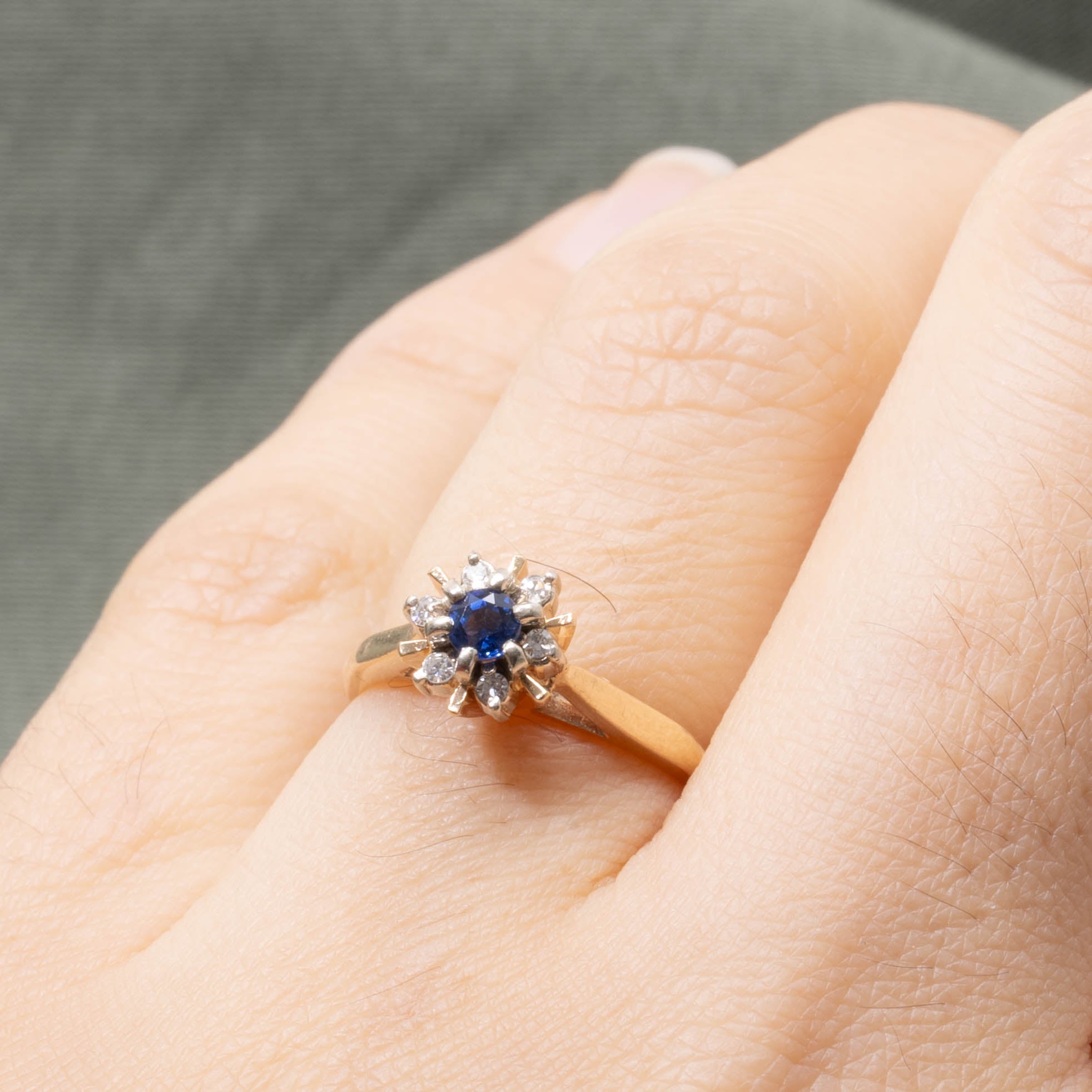 14k Sapphire & Diamond Petal Cluster Ring | SZ 4.75