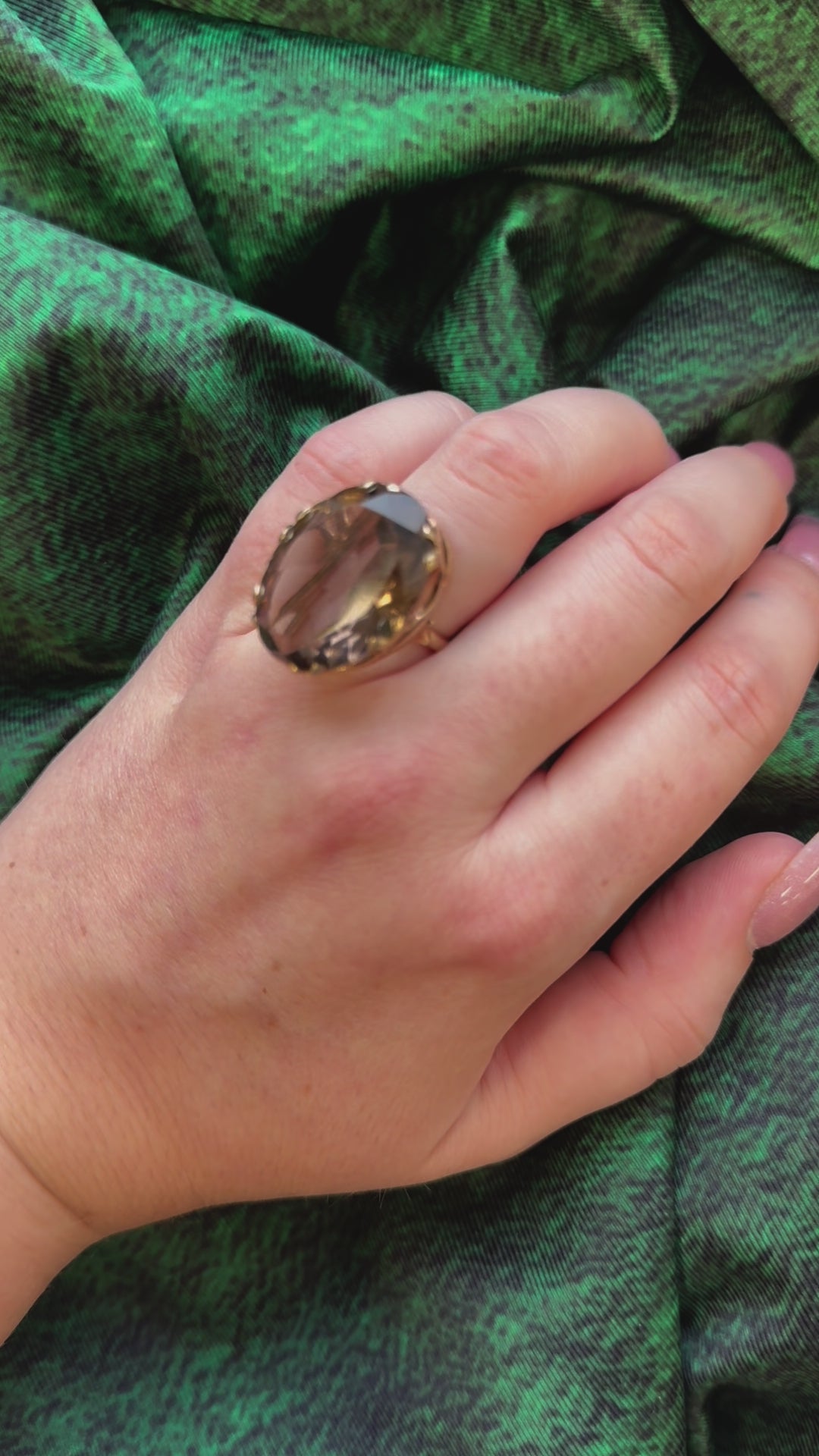 1974 London Smokey Quartz Cocktail Ring | 25.00ct | SZ 5.75 |
