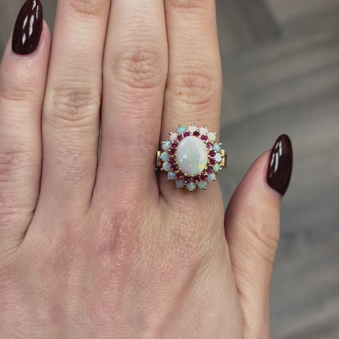 Lady ie オルゴール Spectacular Large Australian Opal and Diamond Cocktail Ring
