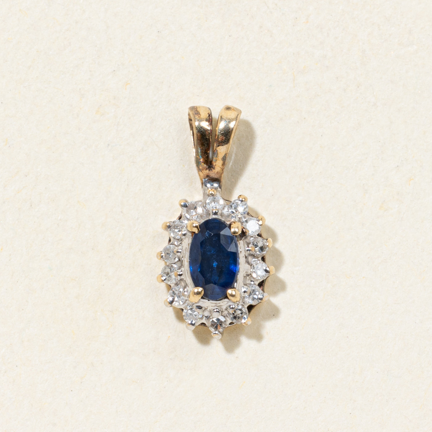 Pendentif halo saphir et diamant