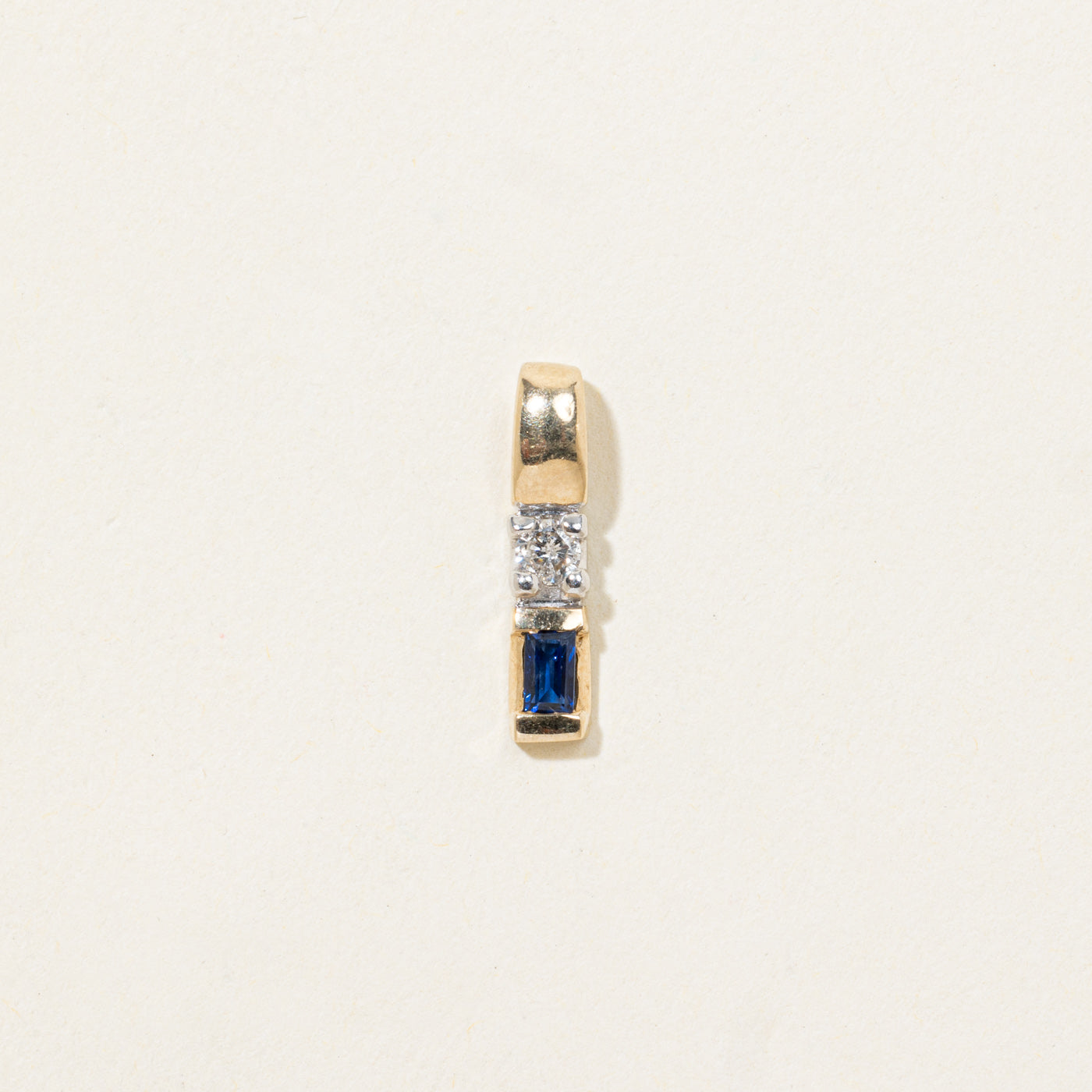 Pendentif colonne en saphir et diamants