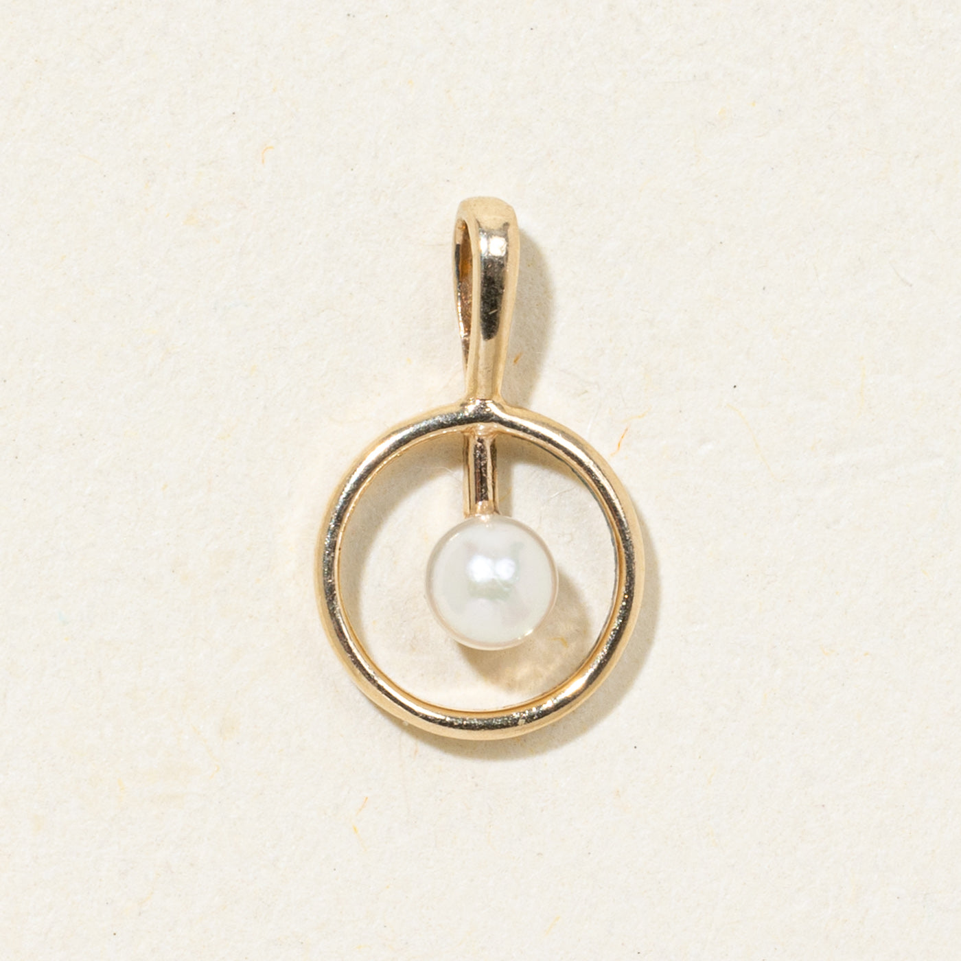 Dangling Pearl Circle Pendant