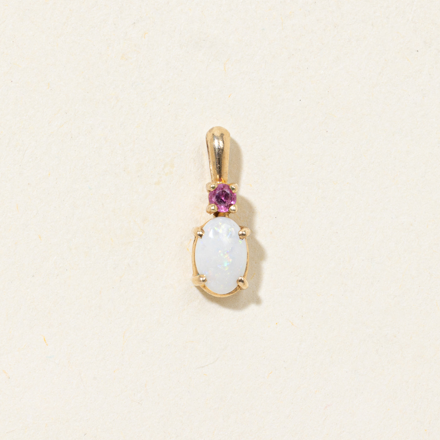 Pendentif en opale et rubis