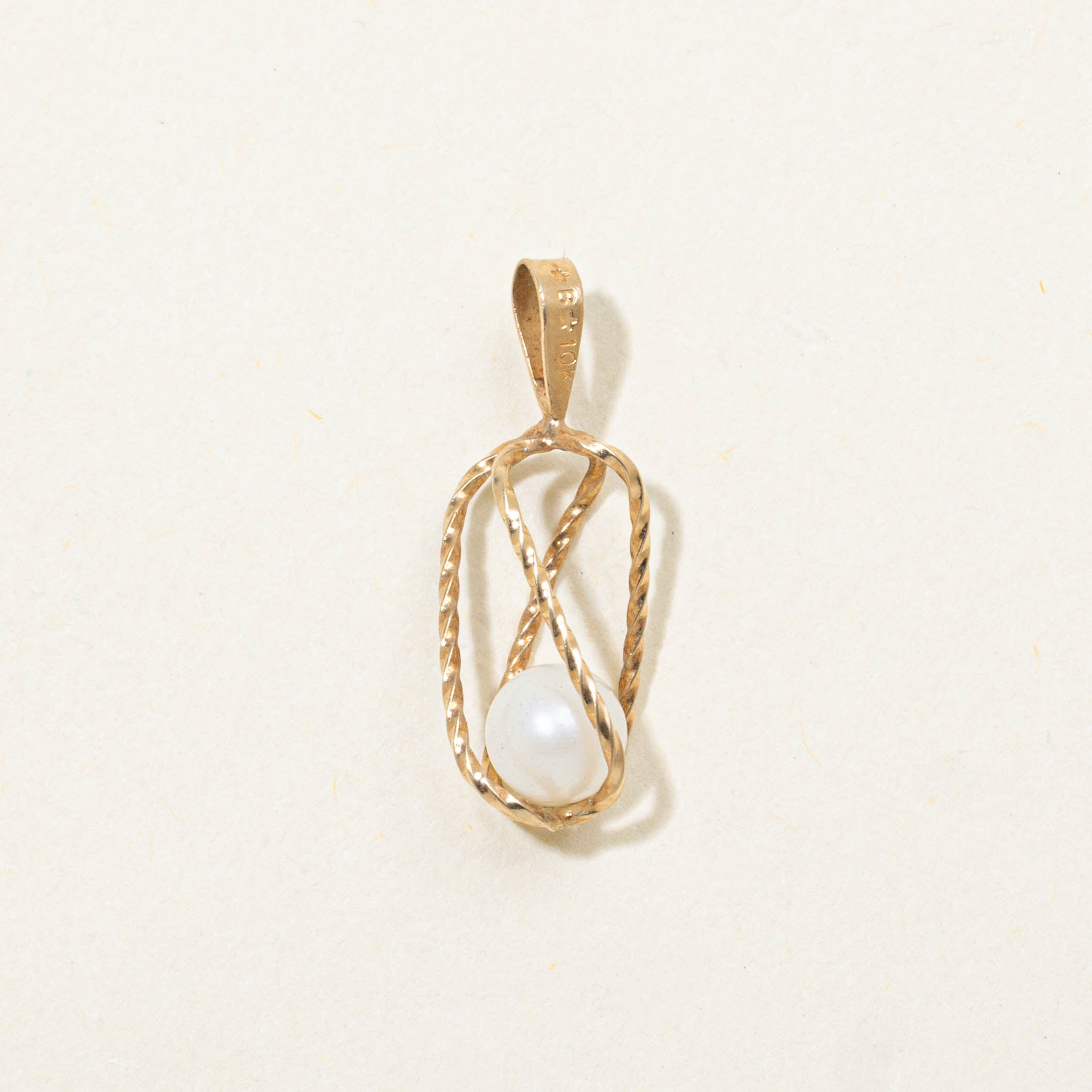 10k Rope Caged Pearl Pendant