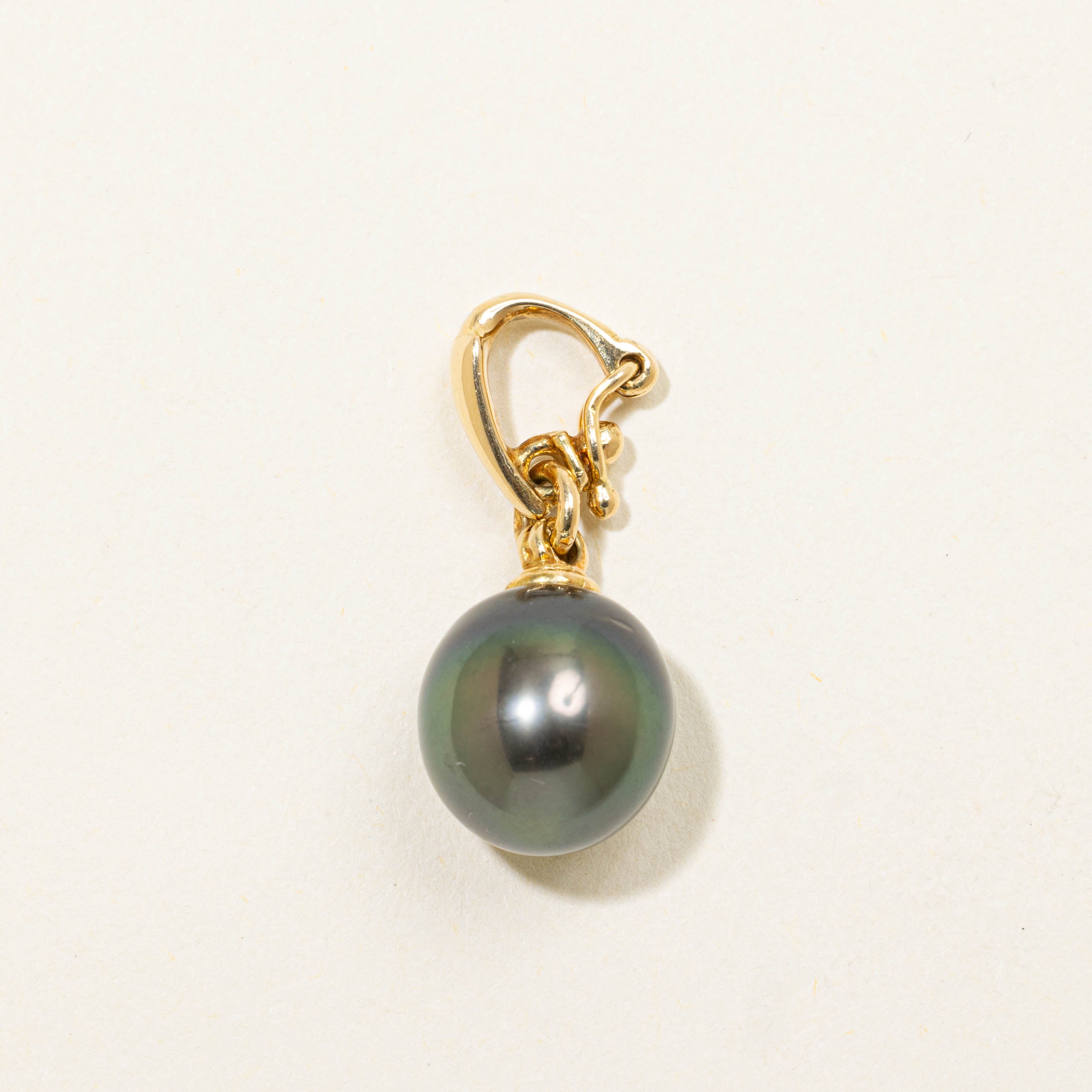 18k Tahitian Pearl Charm