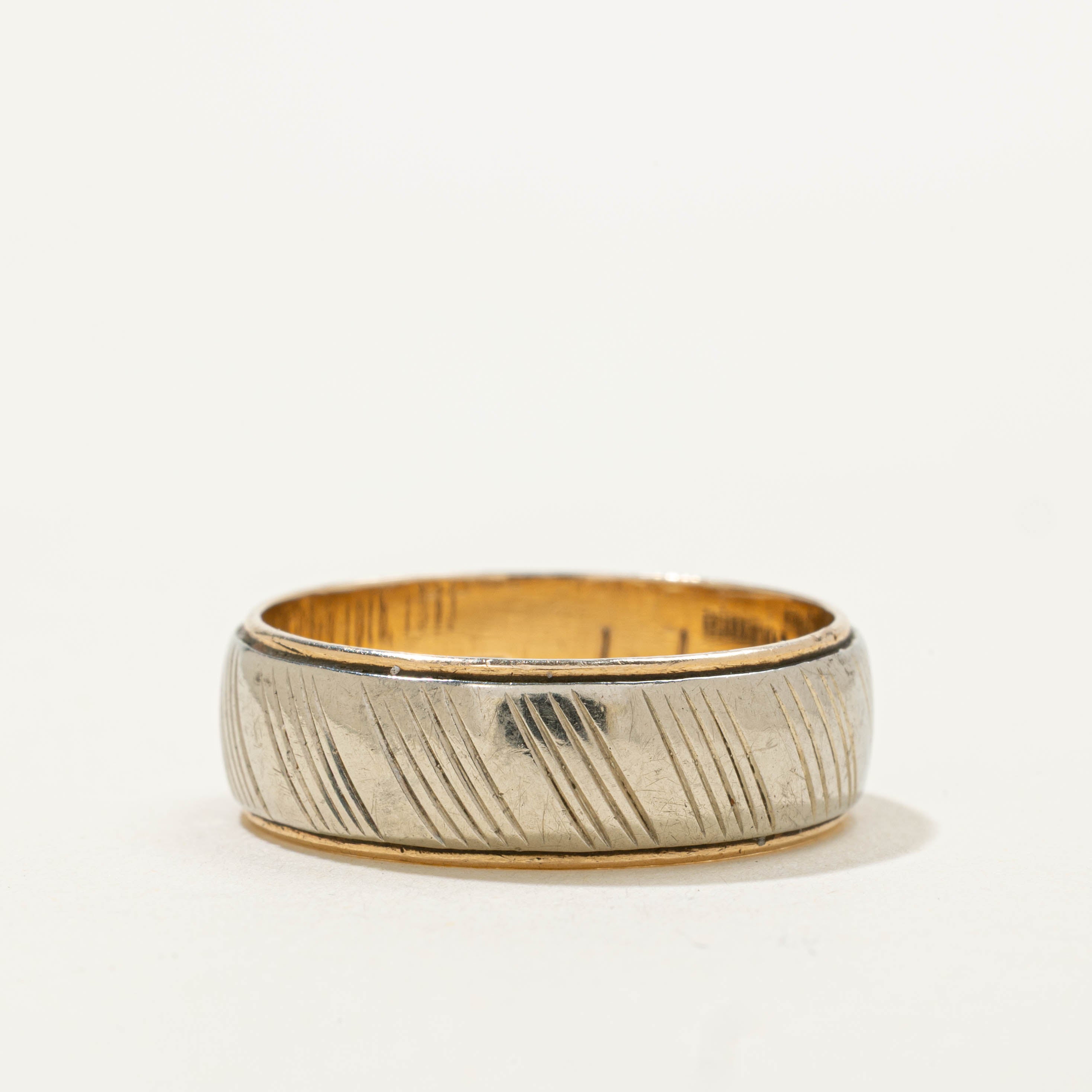 10k Two Tone Diagonally Grooved Band | 7.05mm | SZ 10