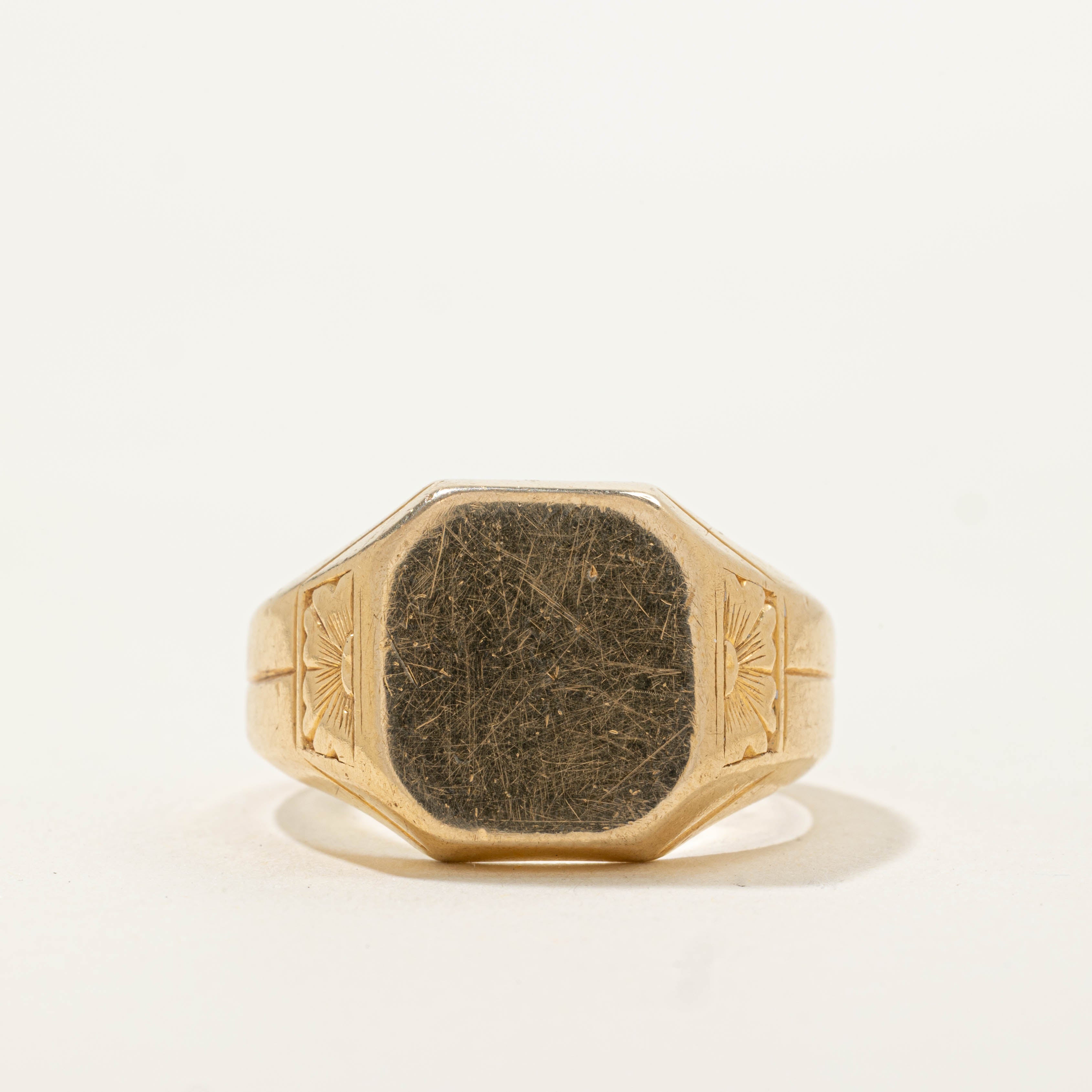 14k Flower Engraved Signet Ring | SZ 8.75