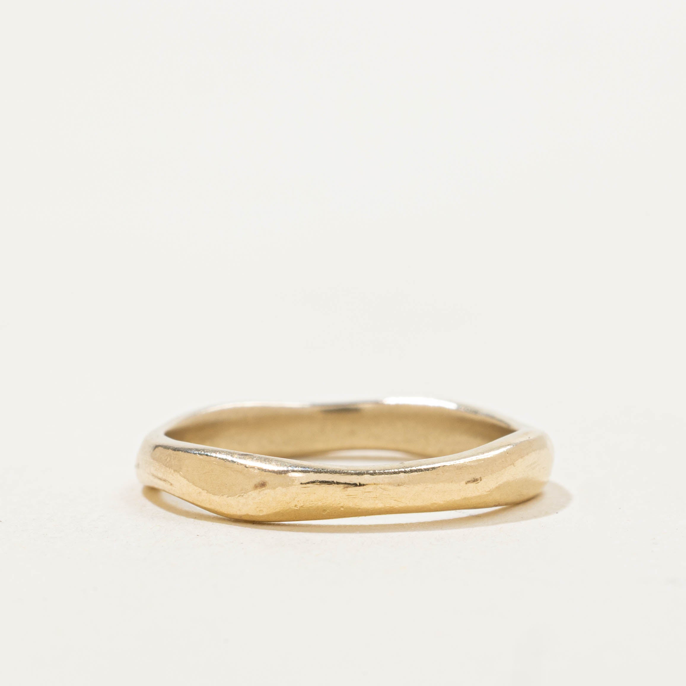 14k Yellow Gold Oblong Band | 2.70mm | SZ 4.5