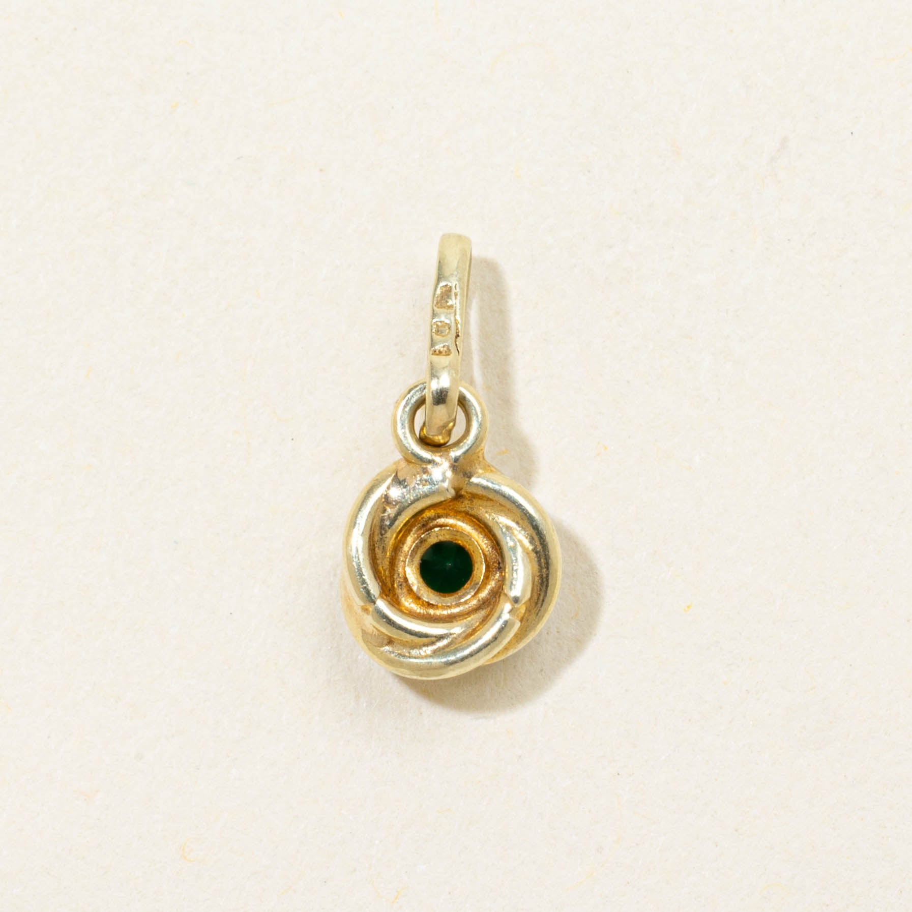 14k Solitaire Emerald Swirl Pendant