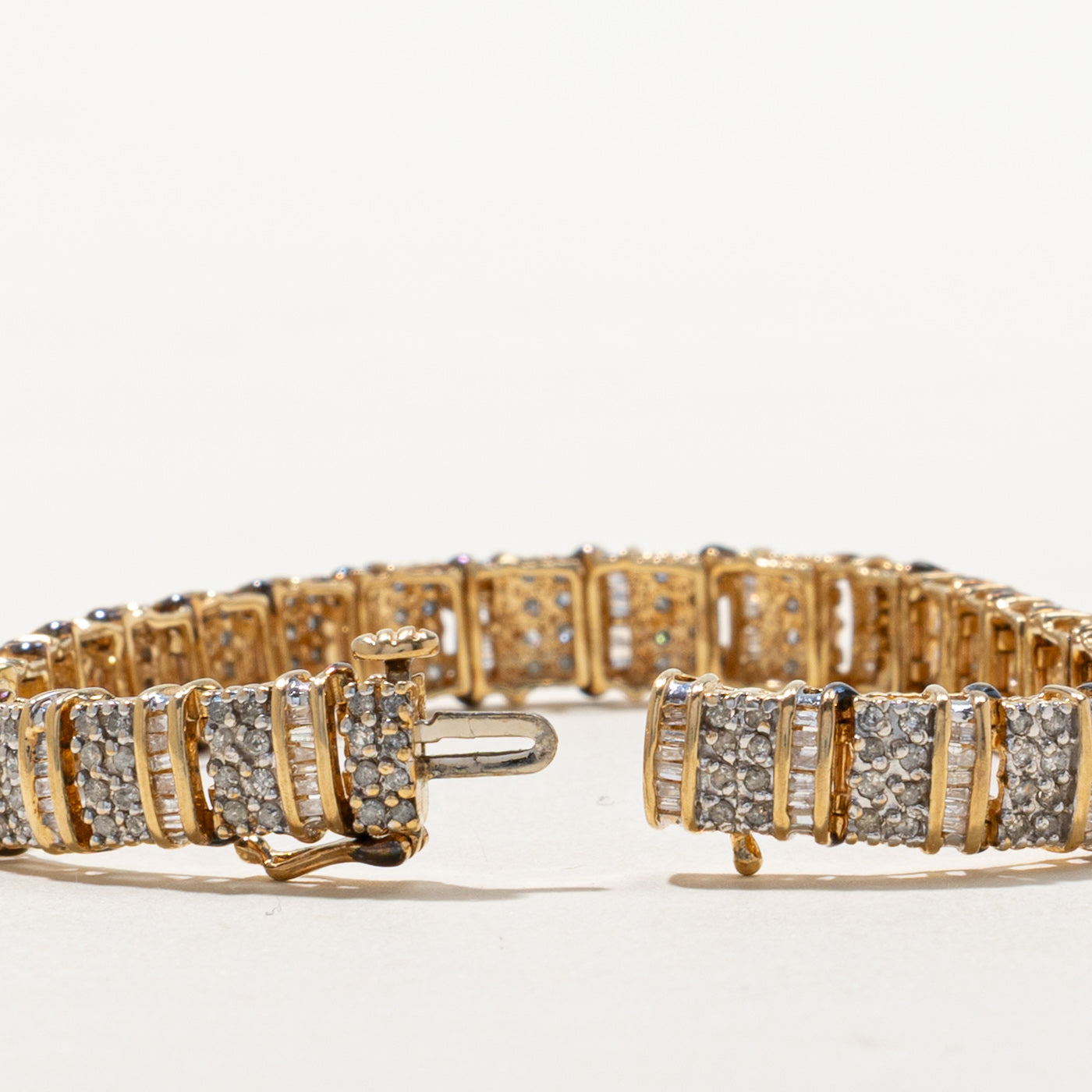 Diamond Cluster Tennis Bracelet | 2.58ctw | SZ 7" |