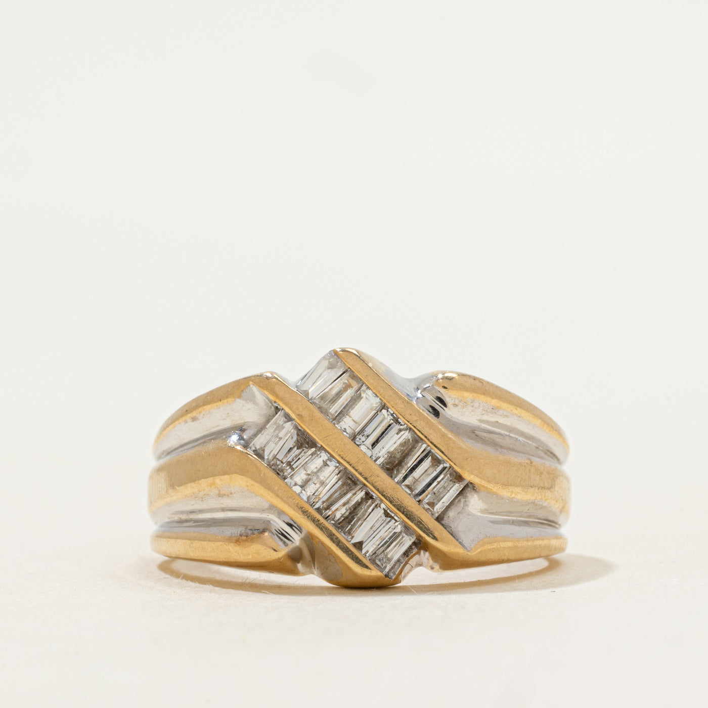 Channel Set Diamond Cross Over Ring | 0.14ctw | SZ 7.5 |