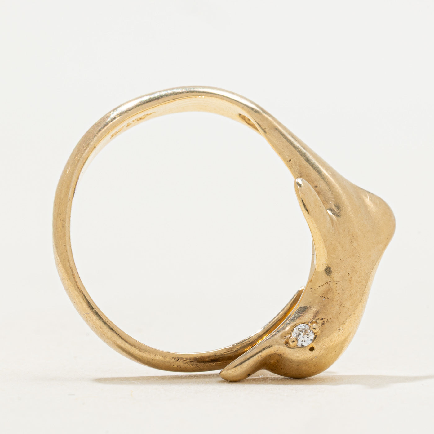 Diamond Dolphin Ring | 0.03ctw | SZ 6.5 |